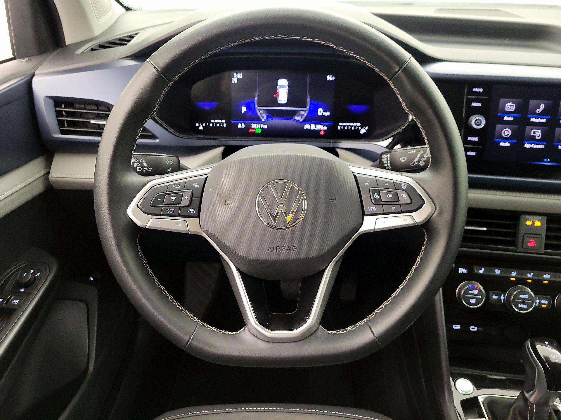 Thumbnail: 2024 Volkswagen Taos - 10