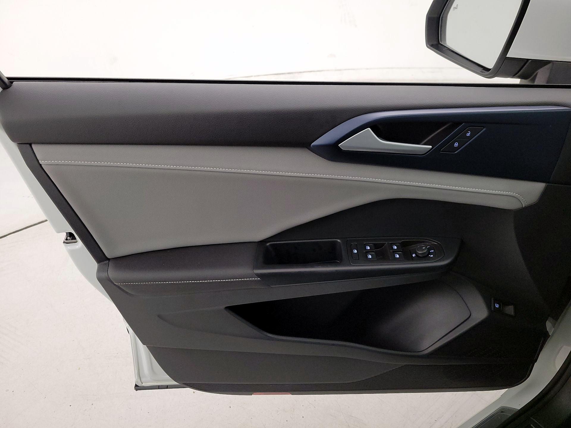 Thumbnail: 2024 Volkswagen Taos - 12