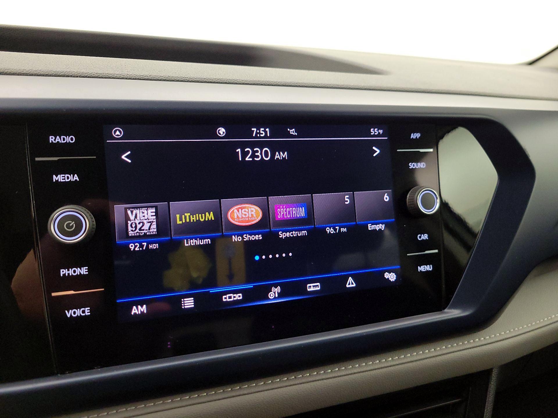 Thumbnail: 2024 Volkswagen Taos - 15