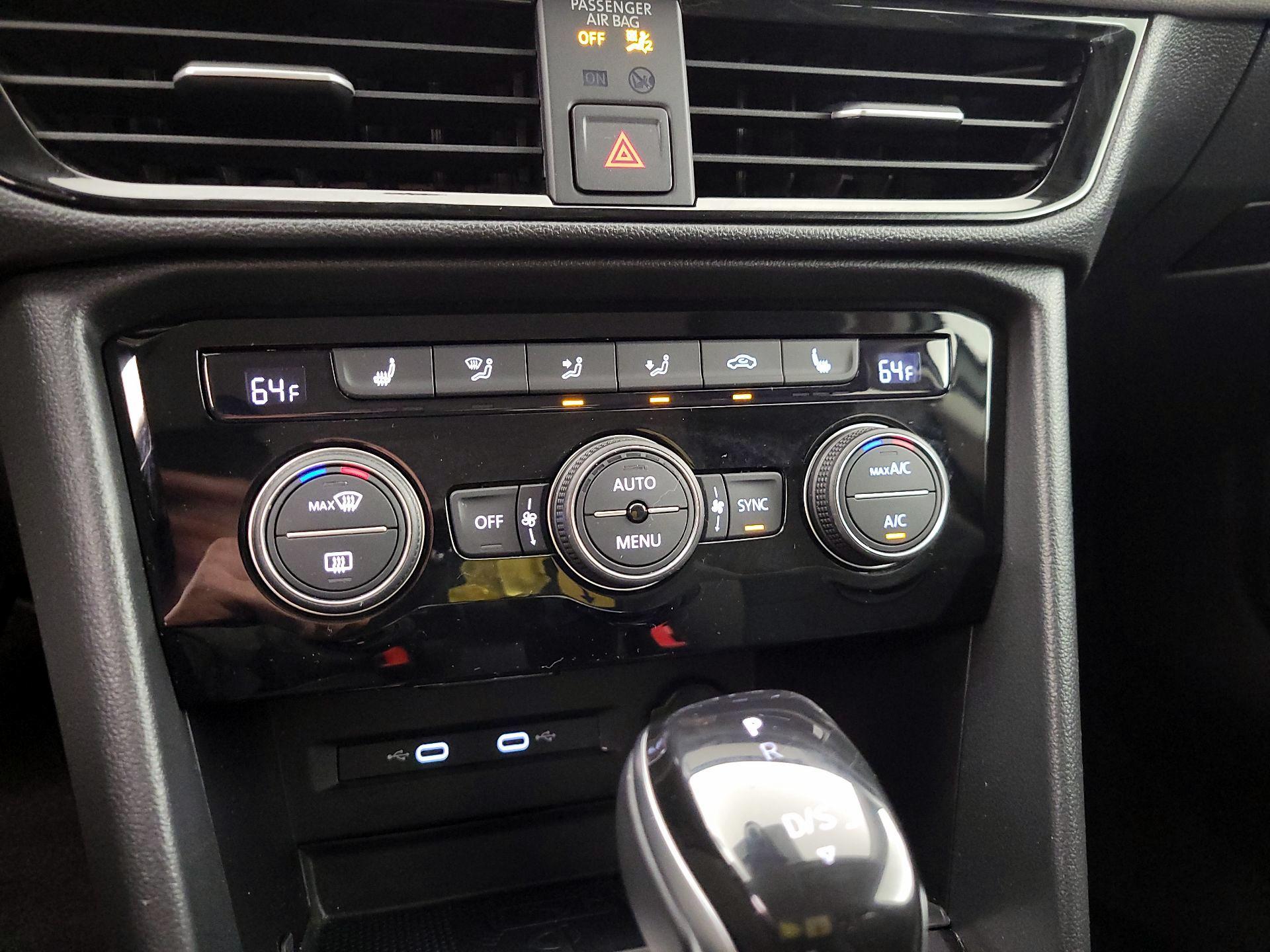 Thumbnail: 2024 Volkswagen Taos - 16