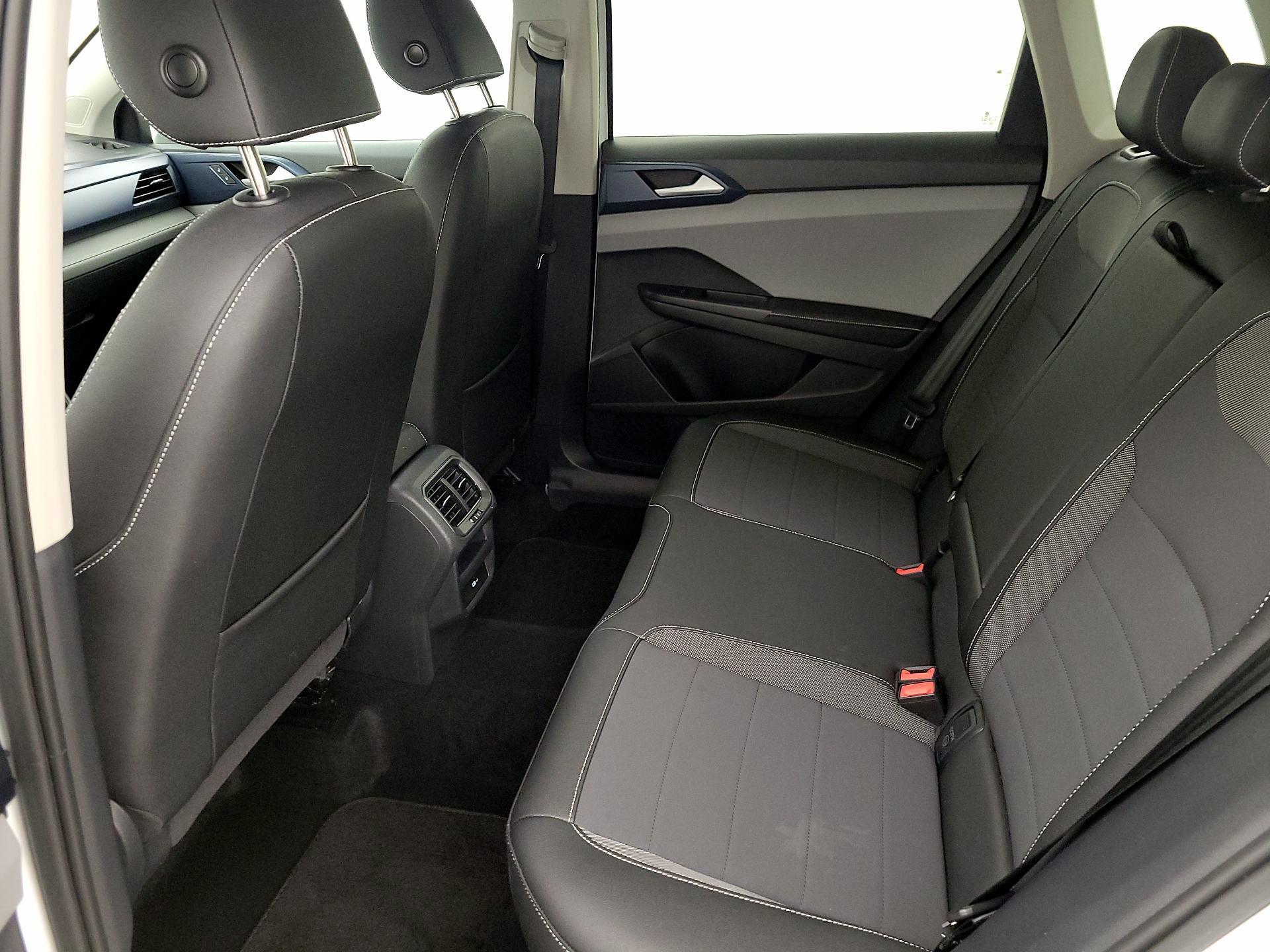 Thumbnail: 2024 Volkswagen Taos - 19