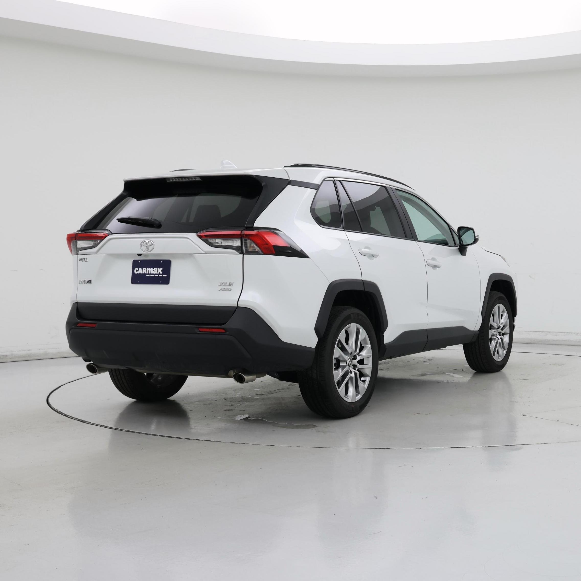 Thumbnail: 2025 Toyota RAV4 - 8