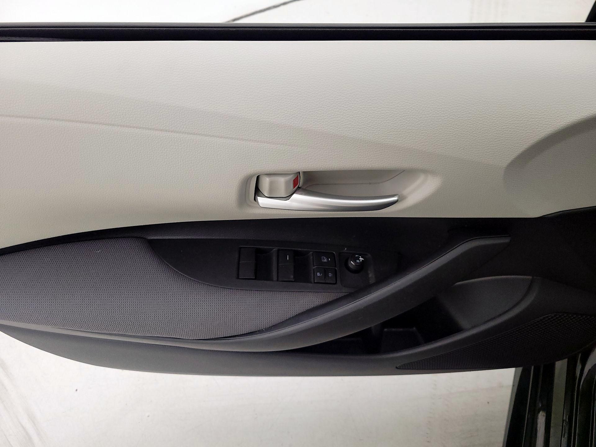 Thumbnail: 2021 Toyota Corolla - 12