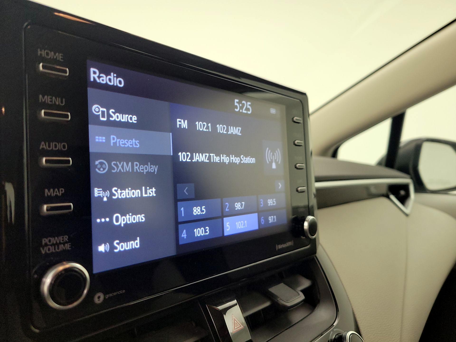 Thumbnail: 2021 Toyota Corolla - 15