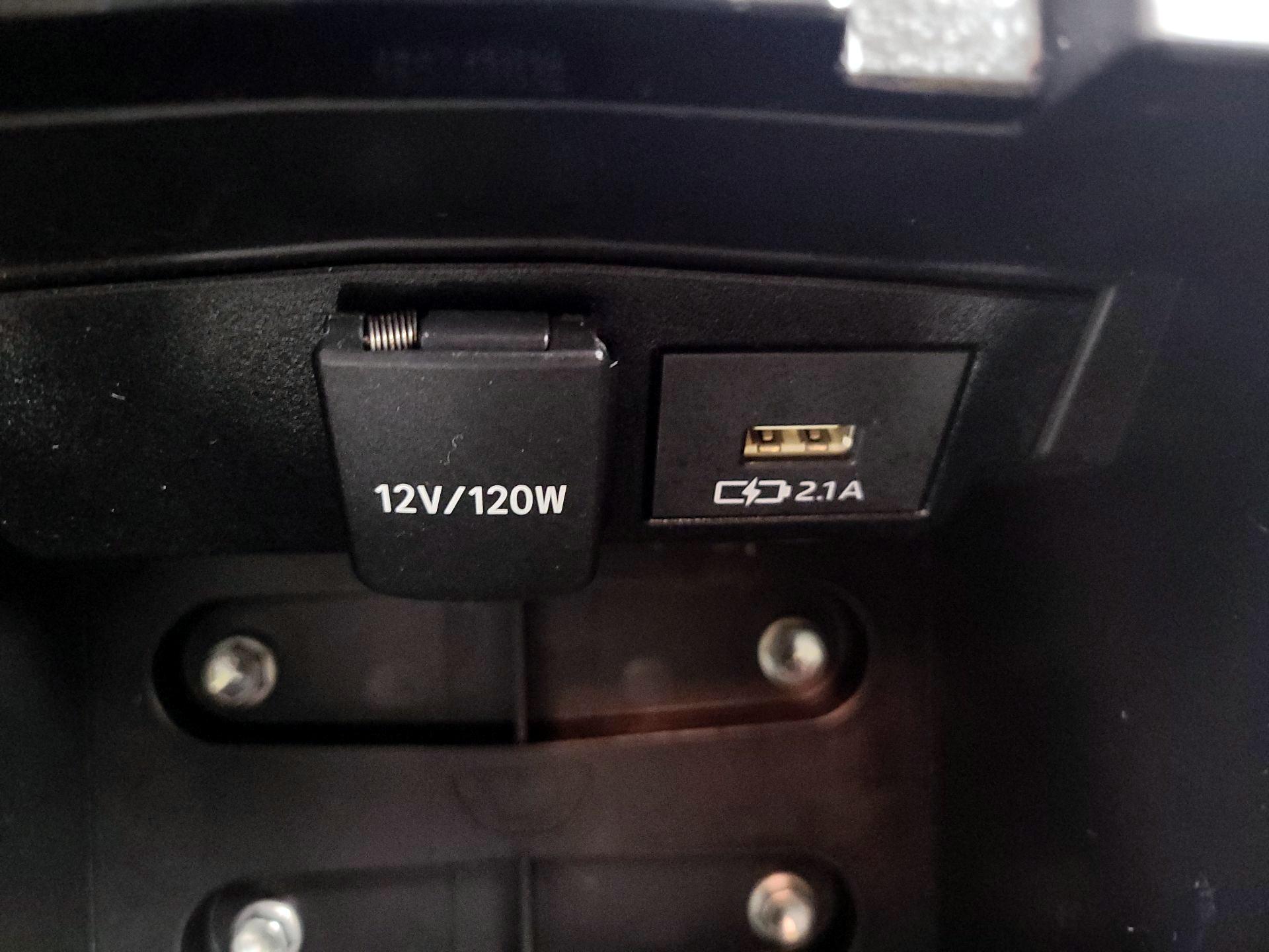 Thumbnail: 2021 Toyota Corolla - 18