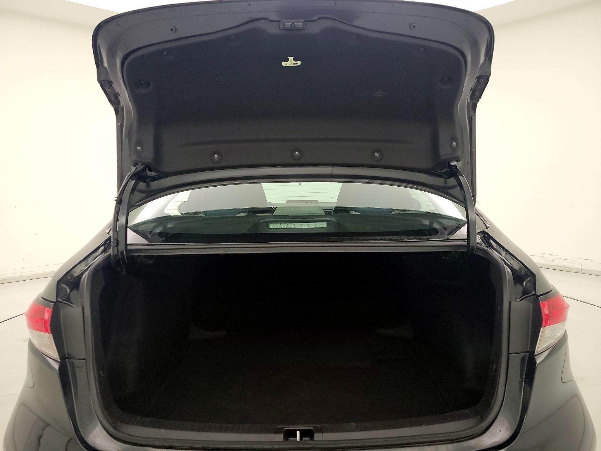 Thumbnail: 2021 Toyota Corolla - 20