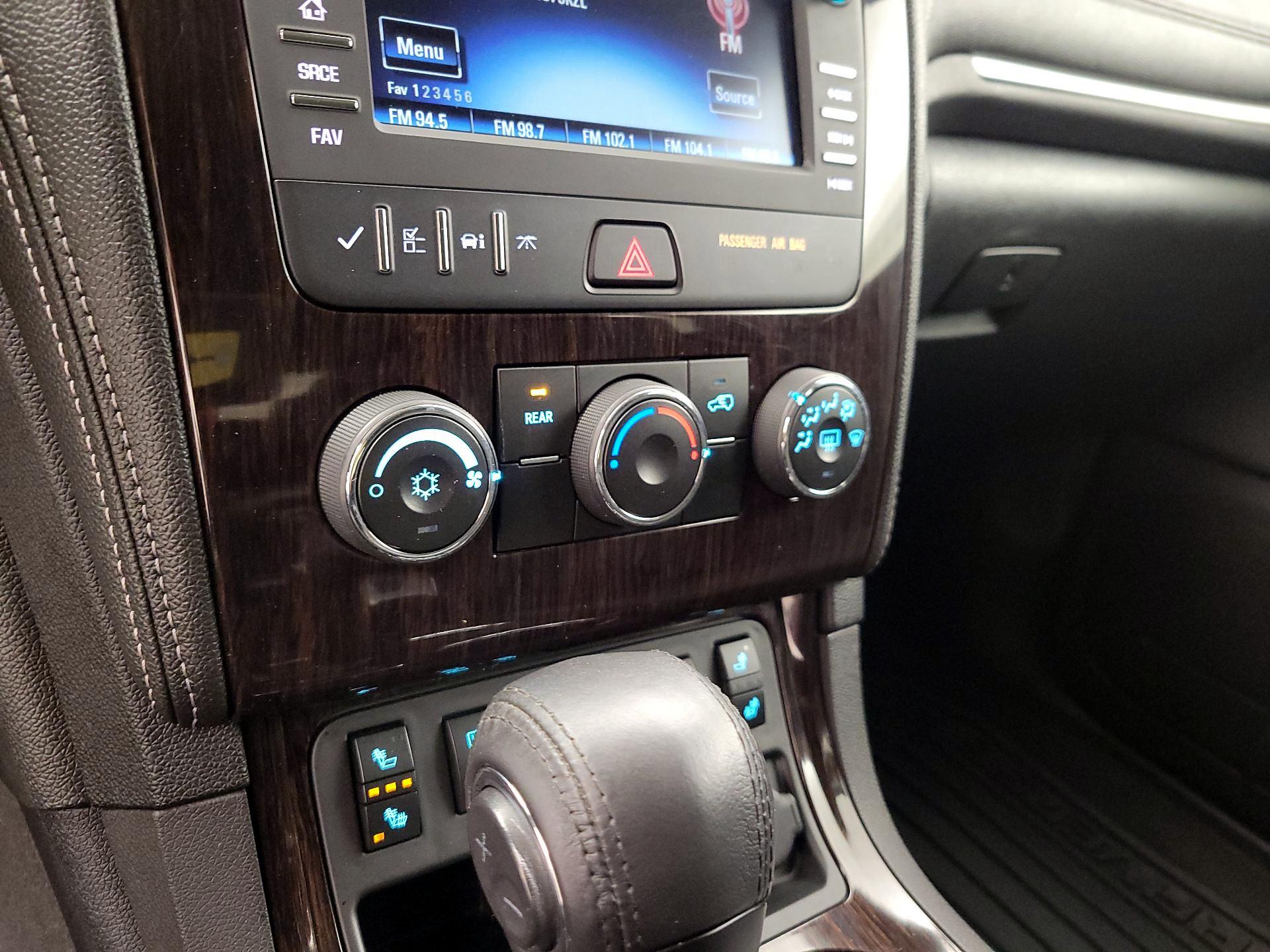 Thumbnail: 2017 Chevrolet Traverse - 16