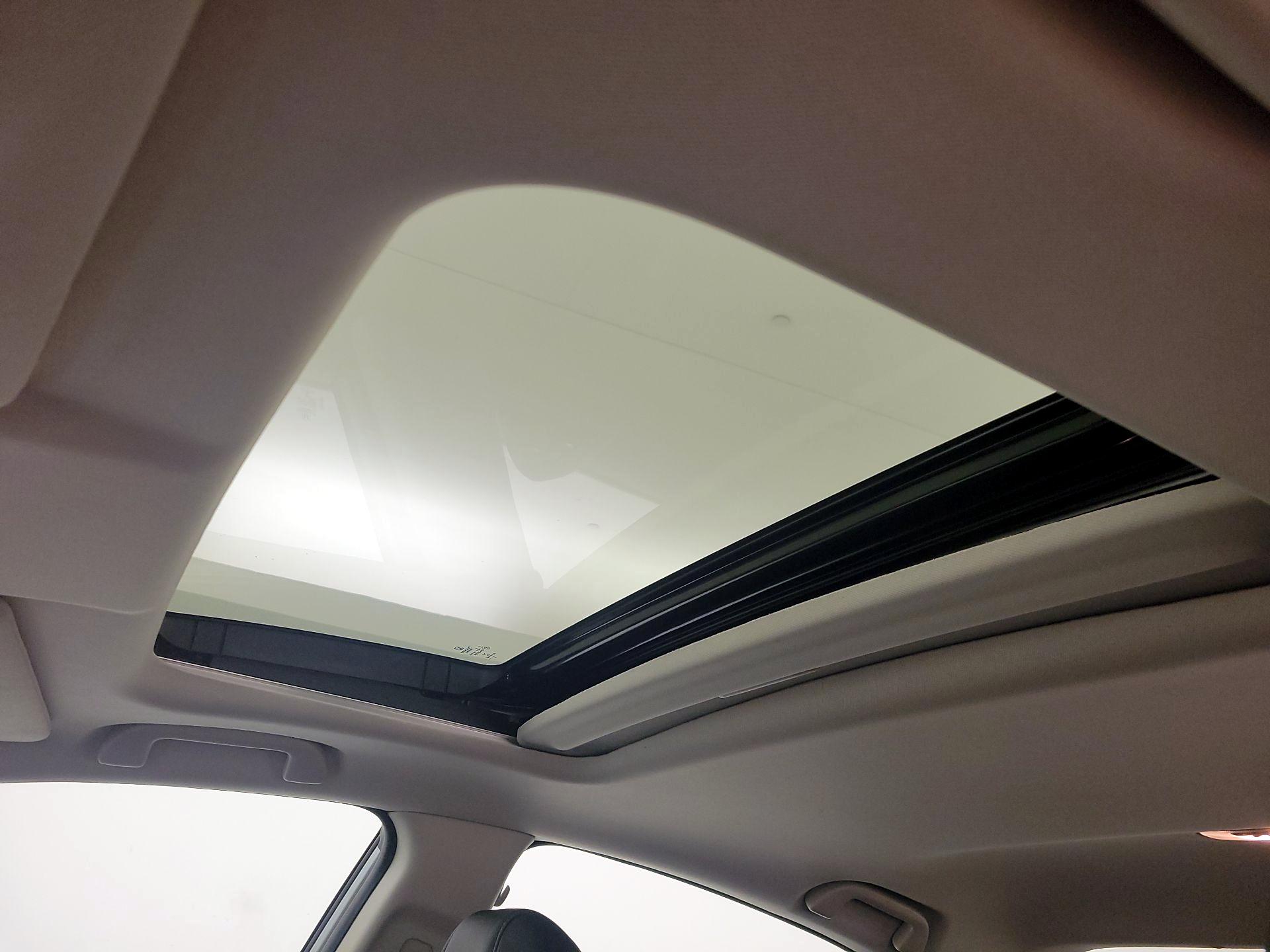 Thumbnail: 2020 Honda Insight - 20