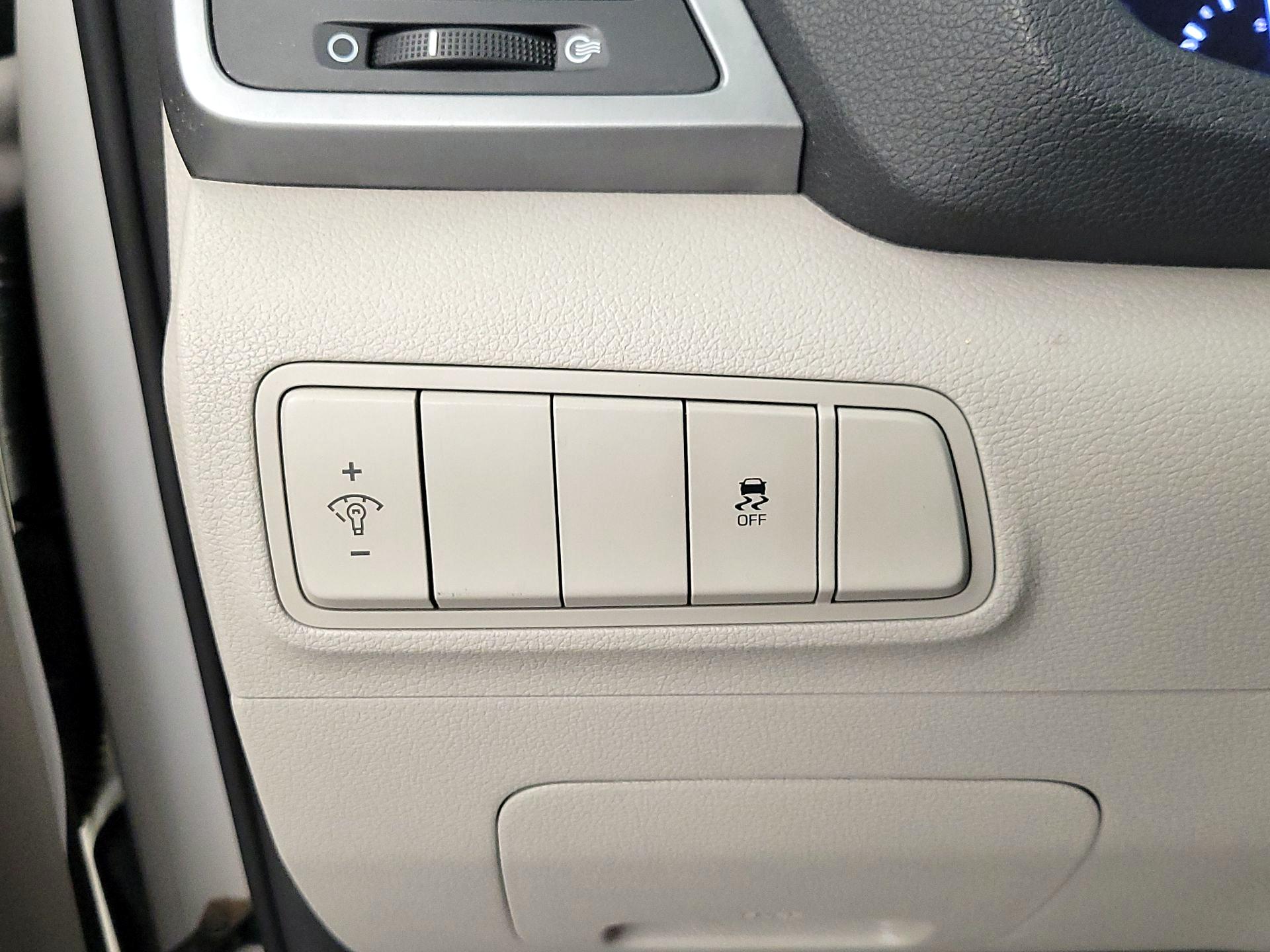 Thumbnail: 2018 Hyundai Tucson - 13