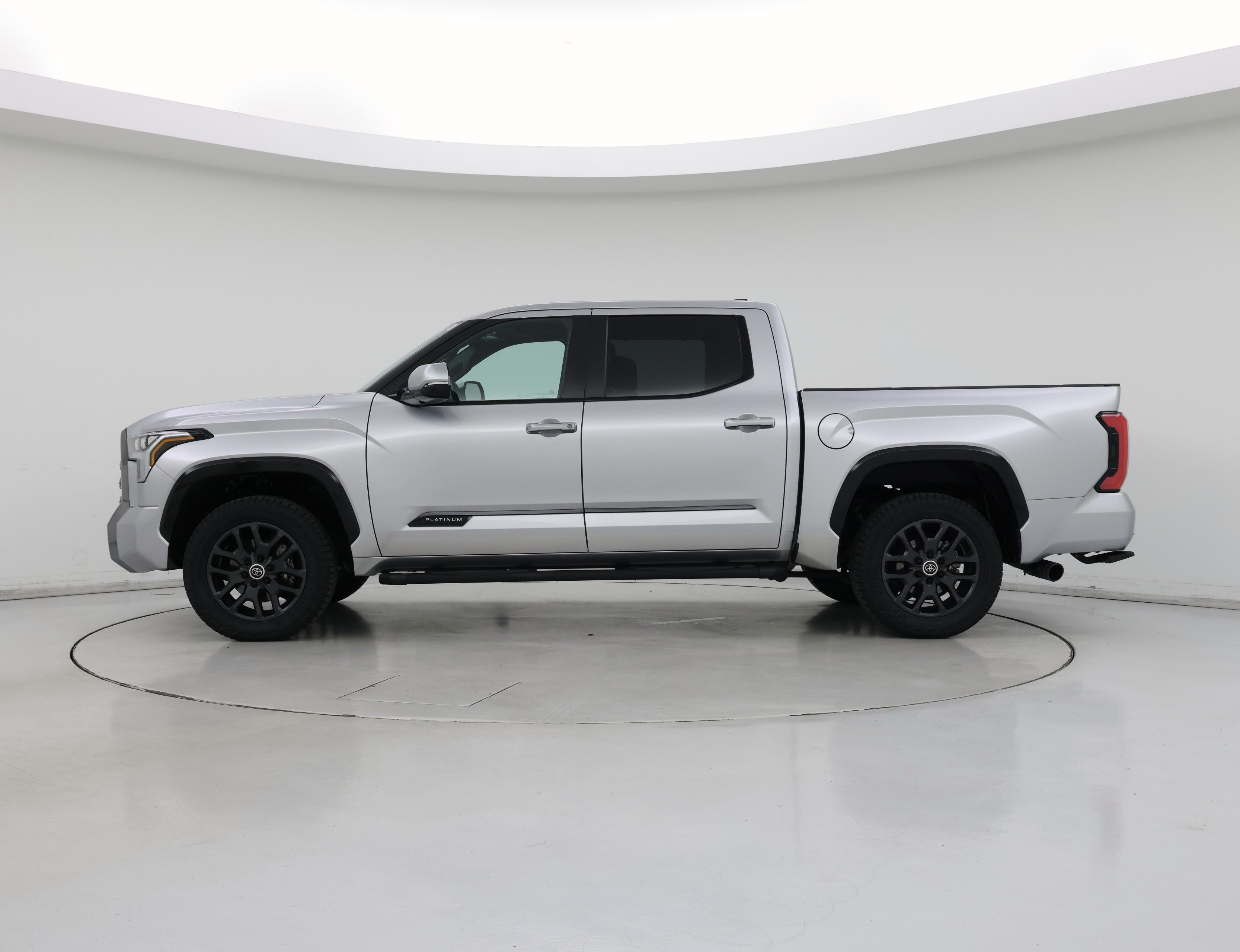 Thumbnail: 2024 Toyota Tundra - 3