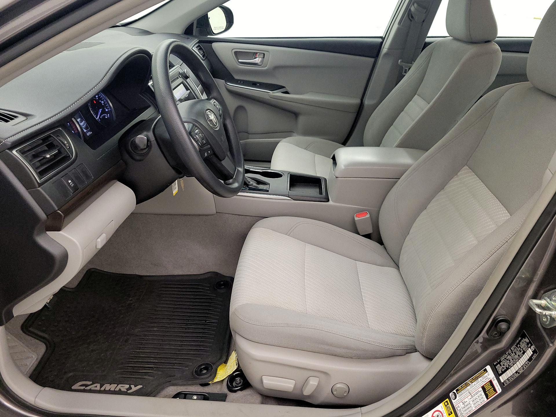 Thumbnail: 2016 Toyota Camry - 11