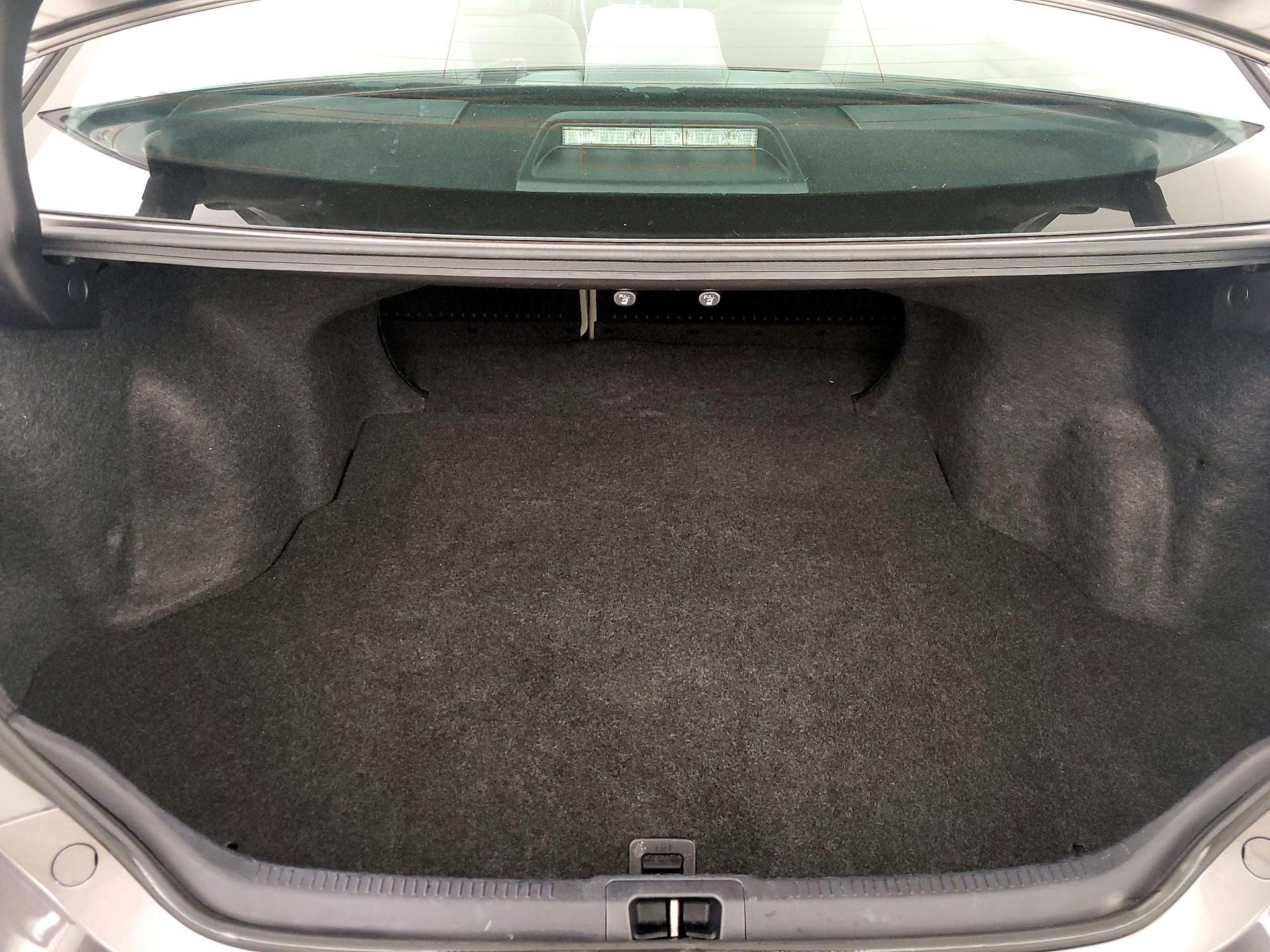 Thumbnail: 2016 Toyota Camry - 20