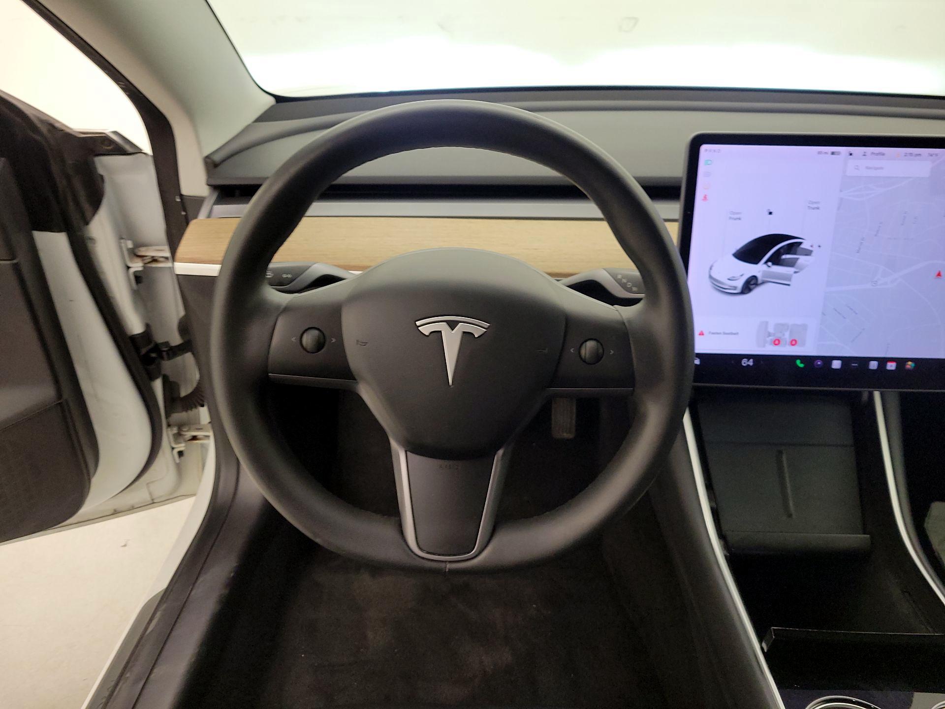 Thumbnail: 2020 Tesla Model 3 - 10