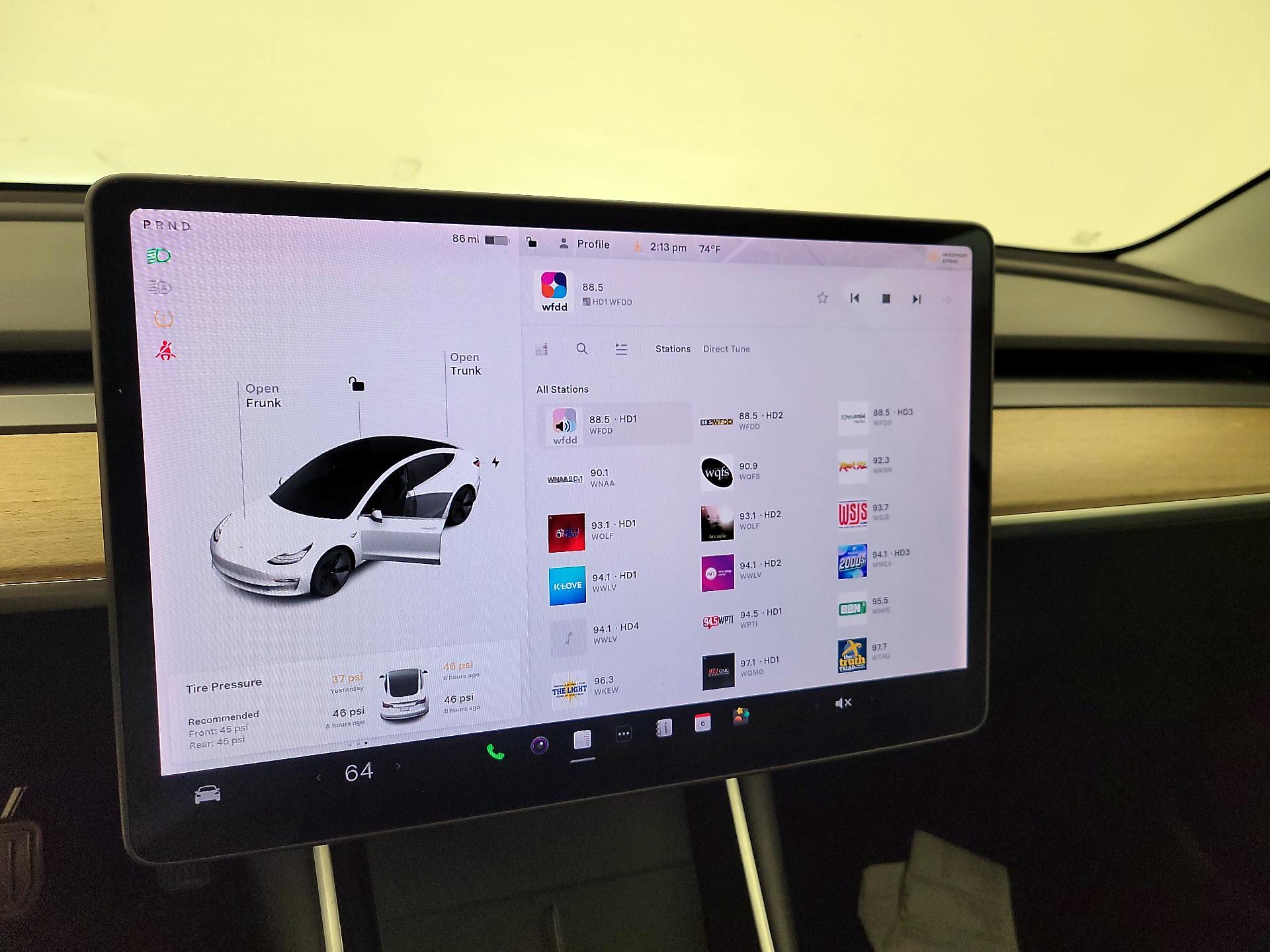 Thumbnail: 2020 Tesla Model 3 - 15