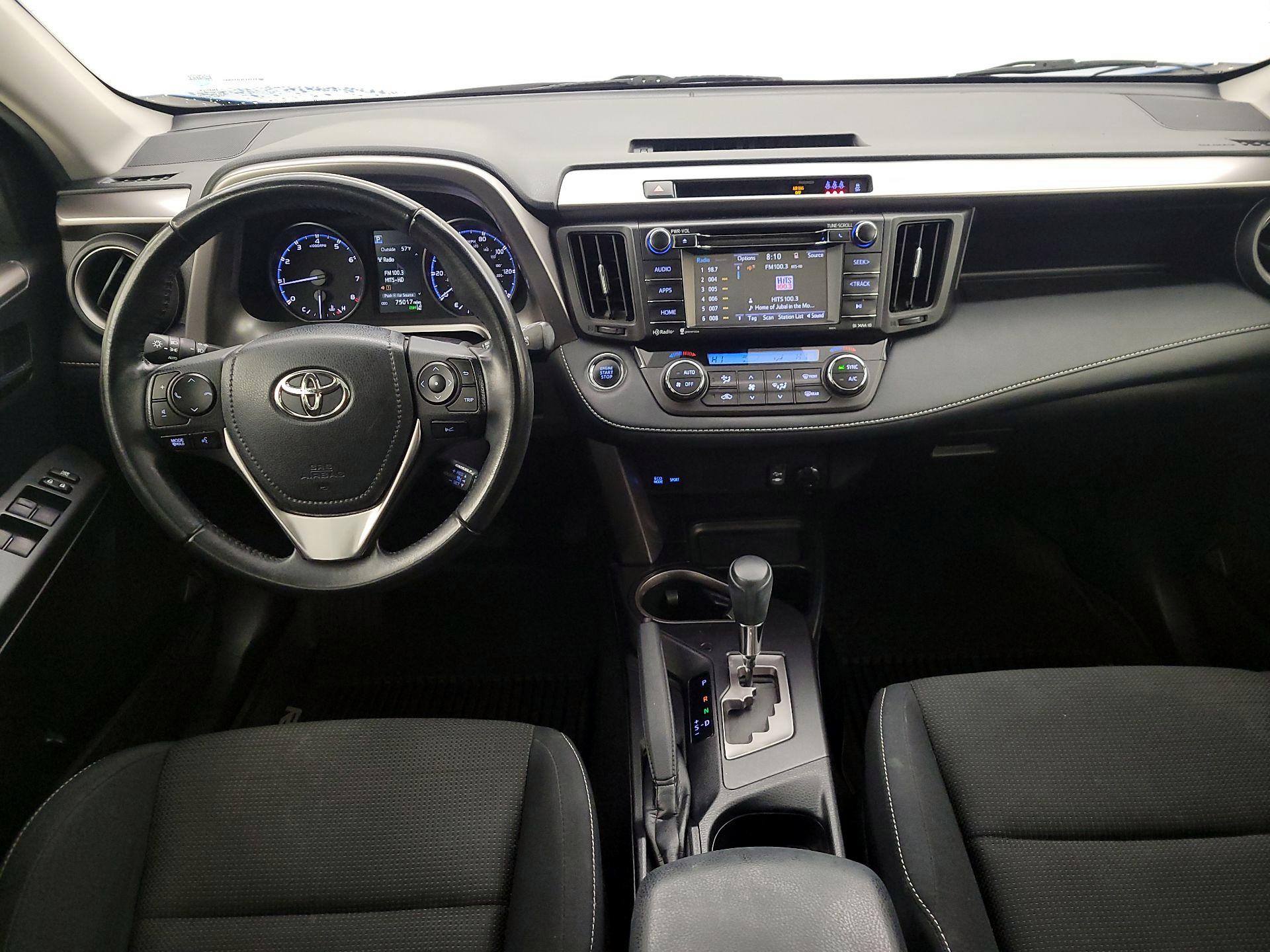 Thumbnail: 2018 Toyota RAV4 - 9