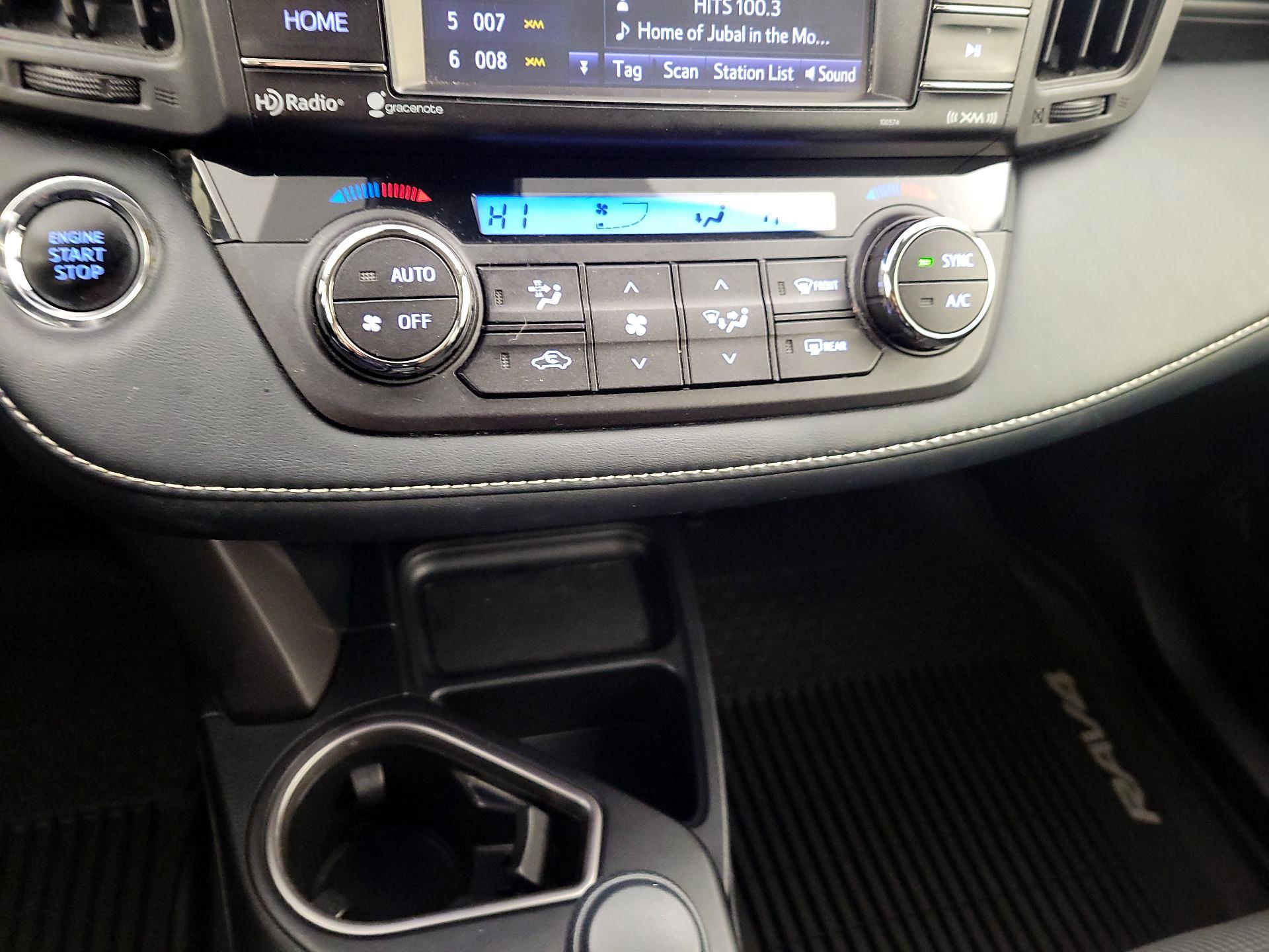 Thumbnail: 2018 Toyota RAV4 - 16