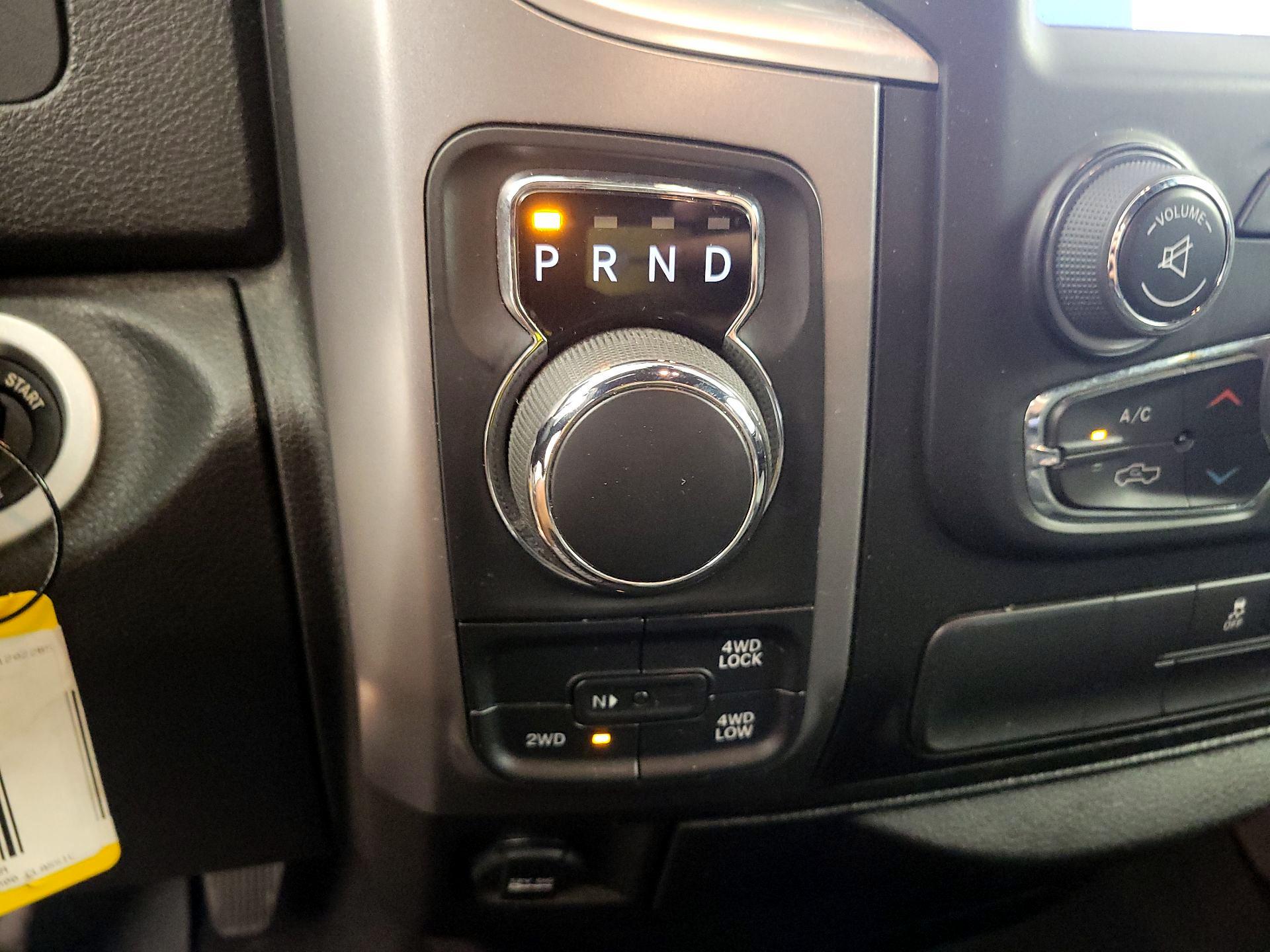 Thumbnail: 2022 RAM 1500 Classic - 17