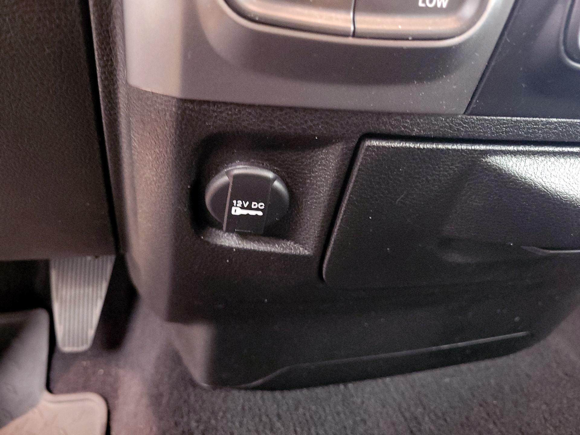 Thumbnail: 2022 RAM 1500 Classic - 18