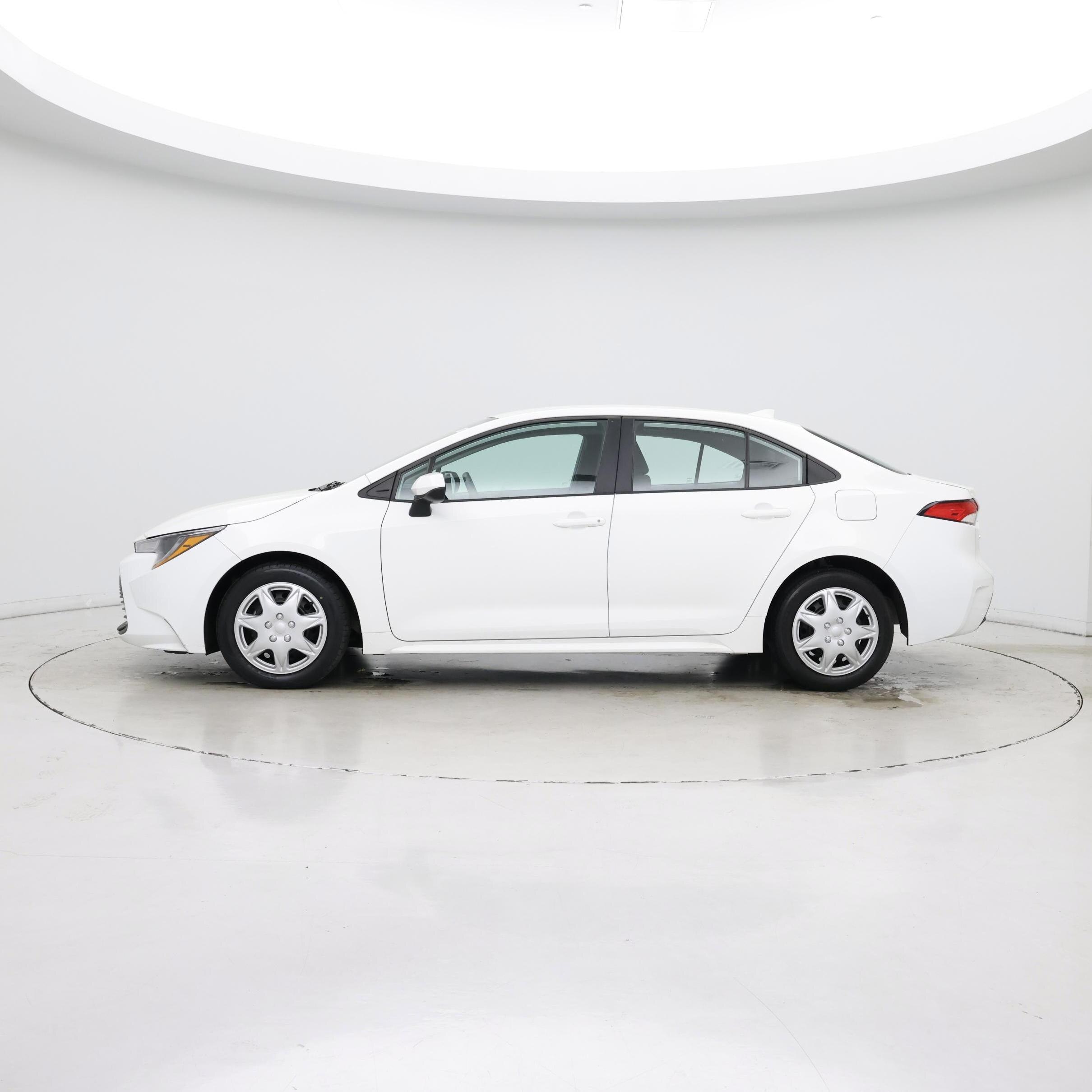 Thumbnail: 2024 Toyota Corolla - 3