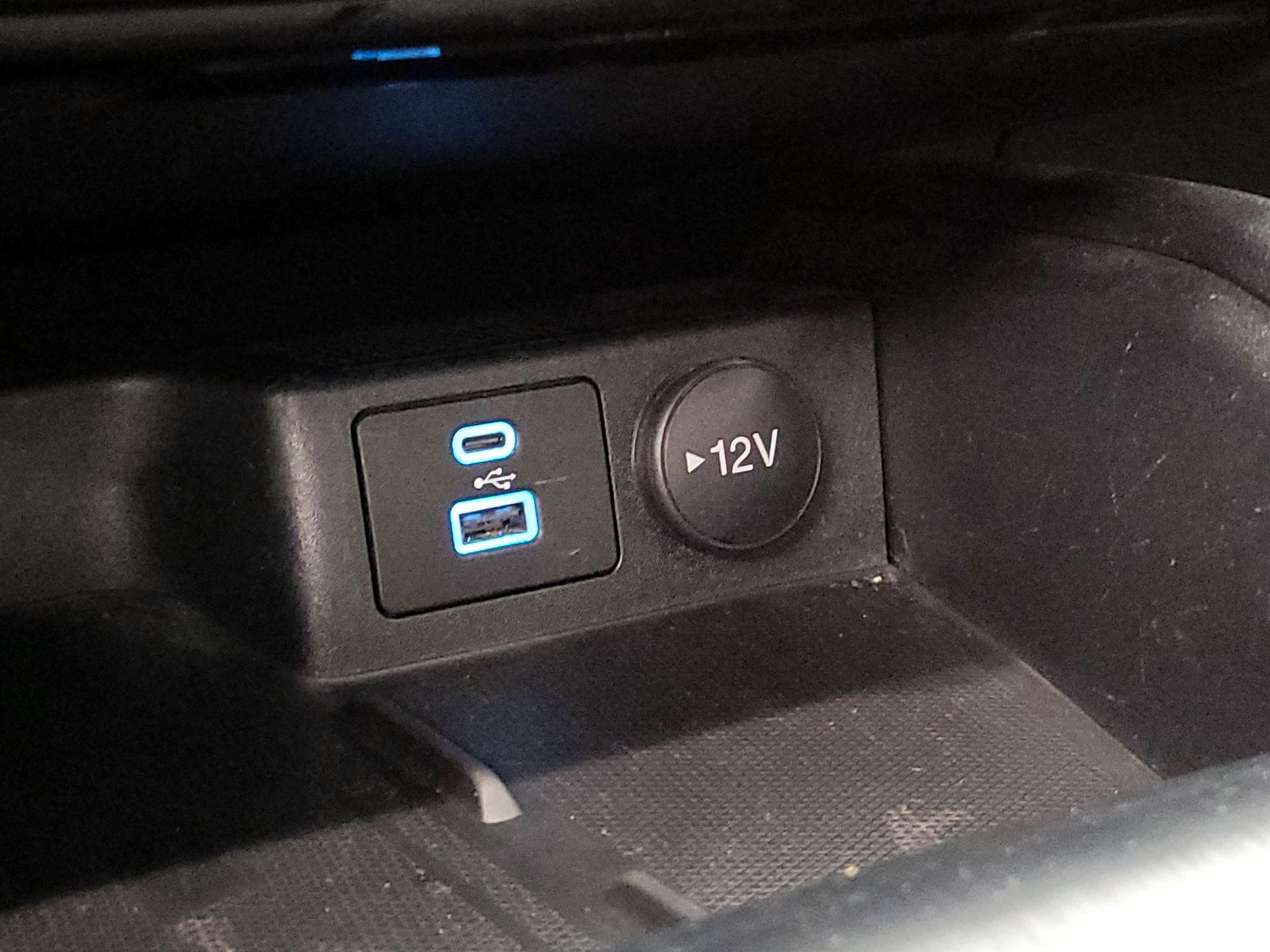 Thumbnail: 2022 Ford Escape - 18