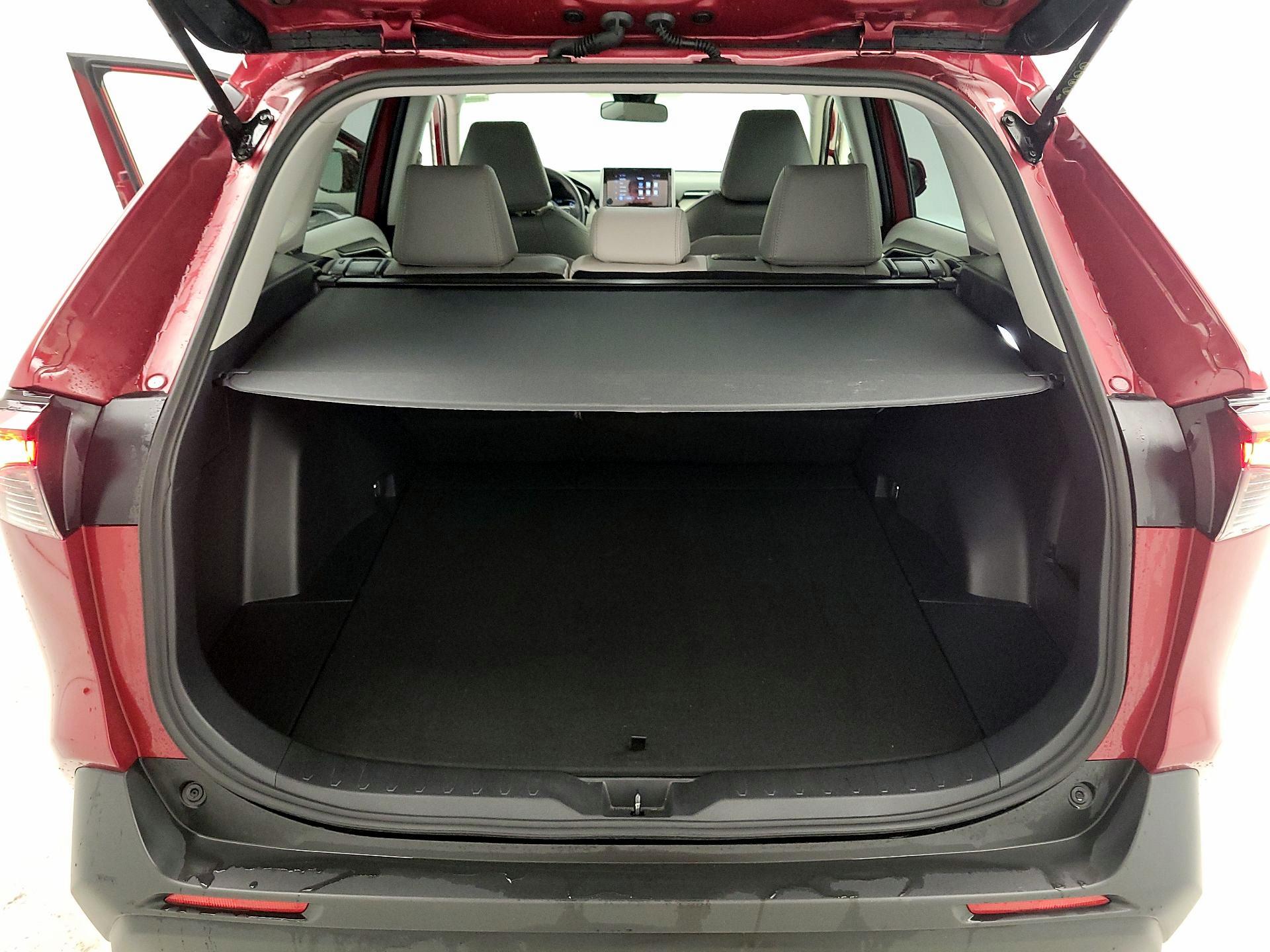 Thumbnail: 2024 Toyota RAV4 - 20