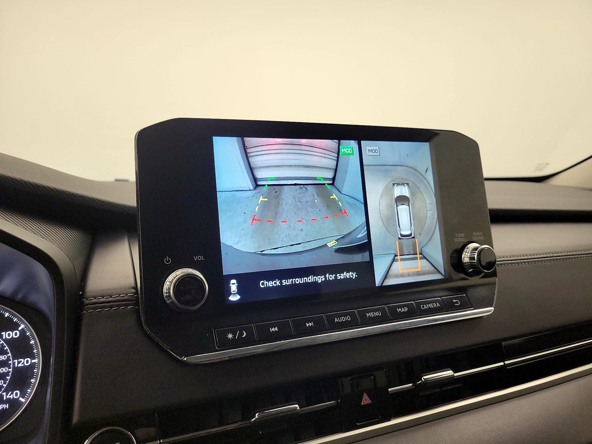 Thumbnail: 2024 Mitsubishi Outlander - 15