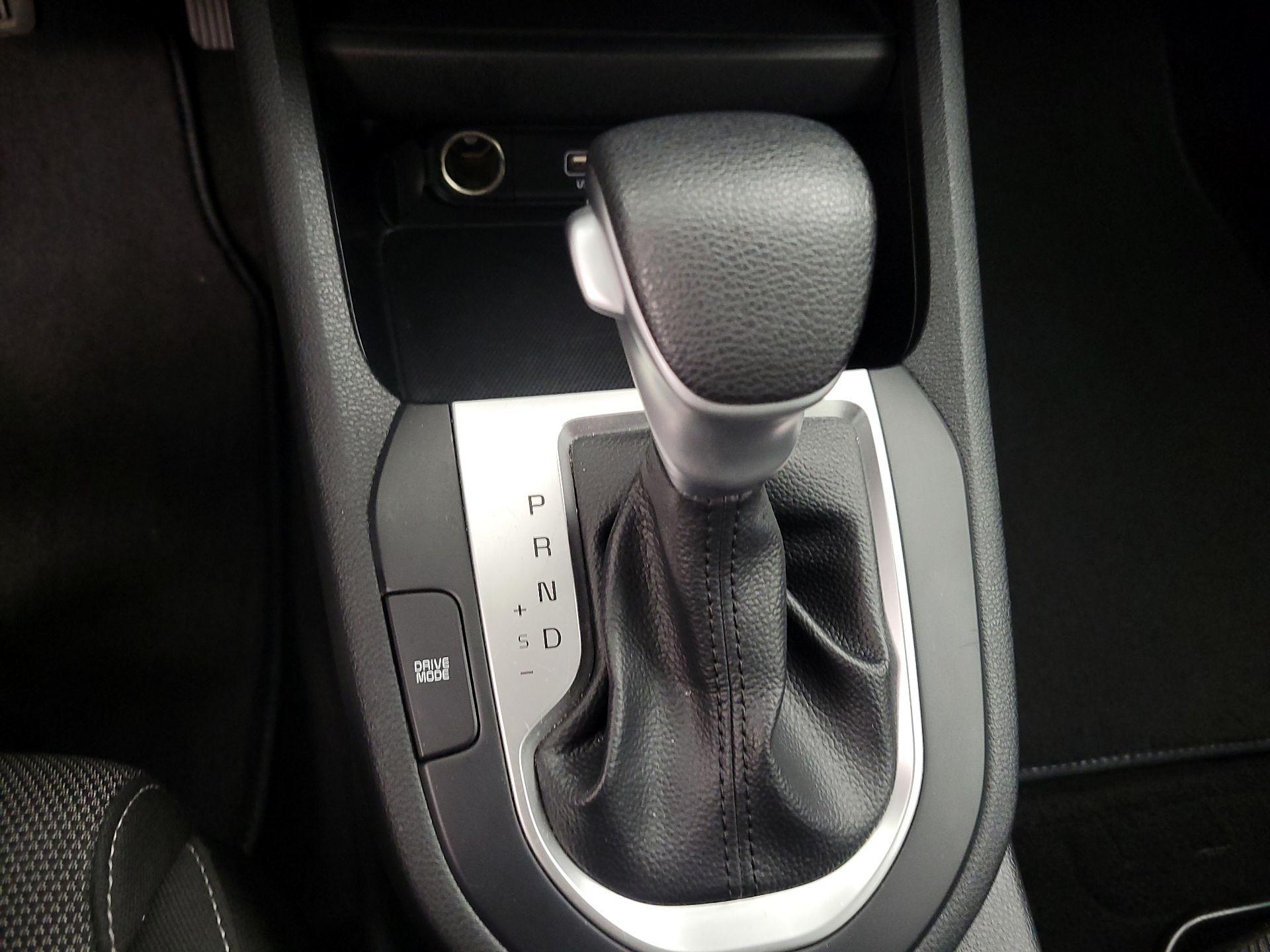 Thumbnail: 2024 Kia Forte - 16