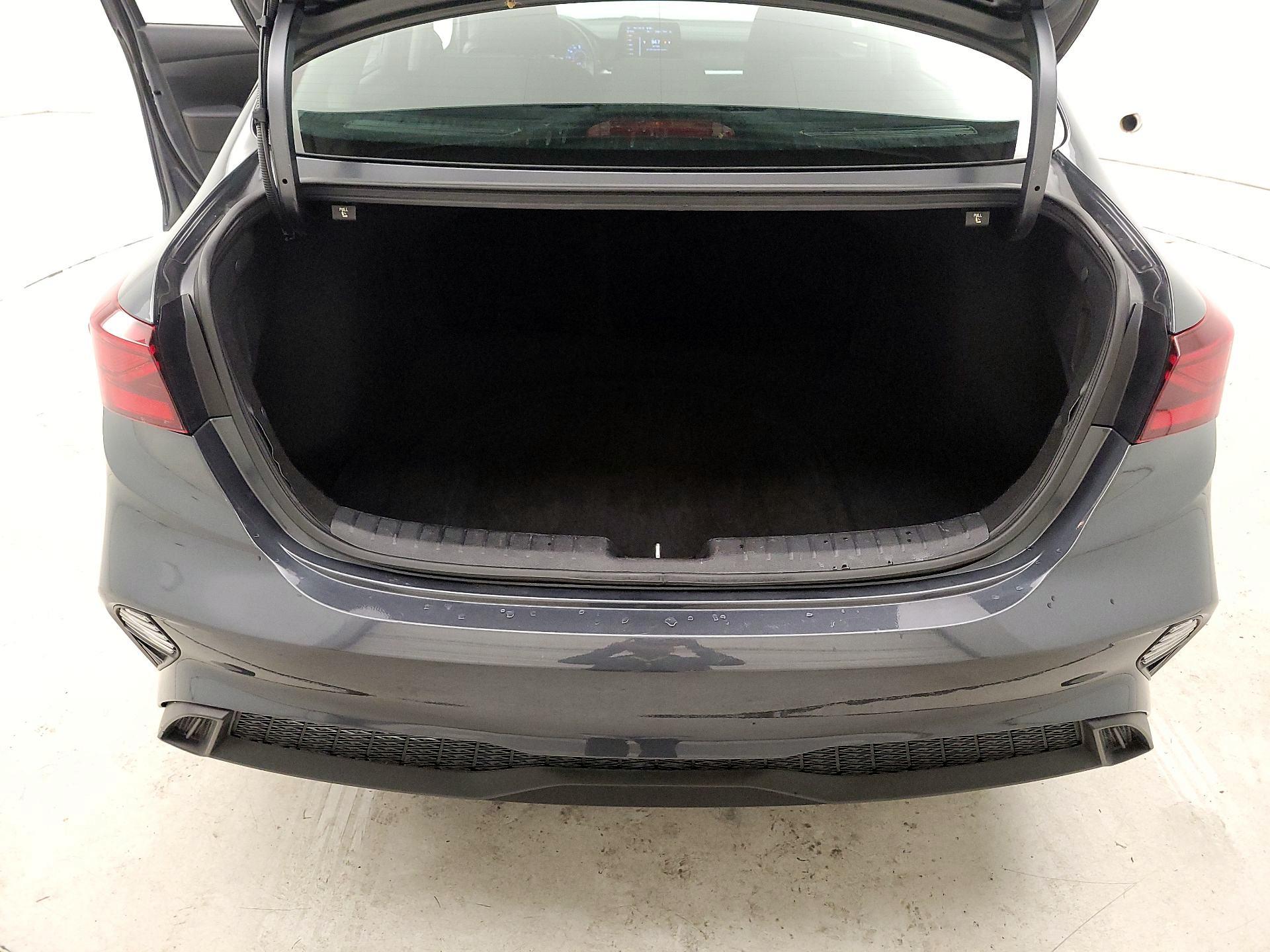 Thumbnail: 2024 Kia Forte - 19