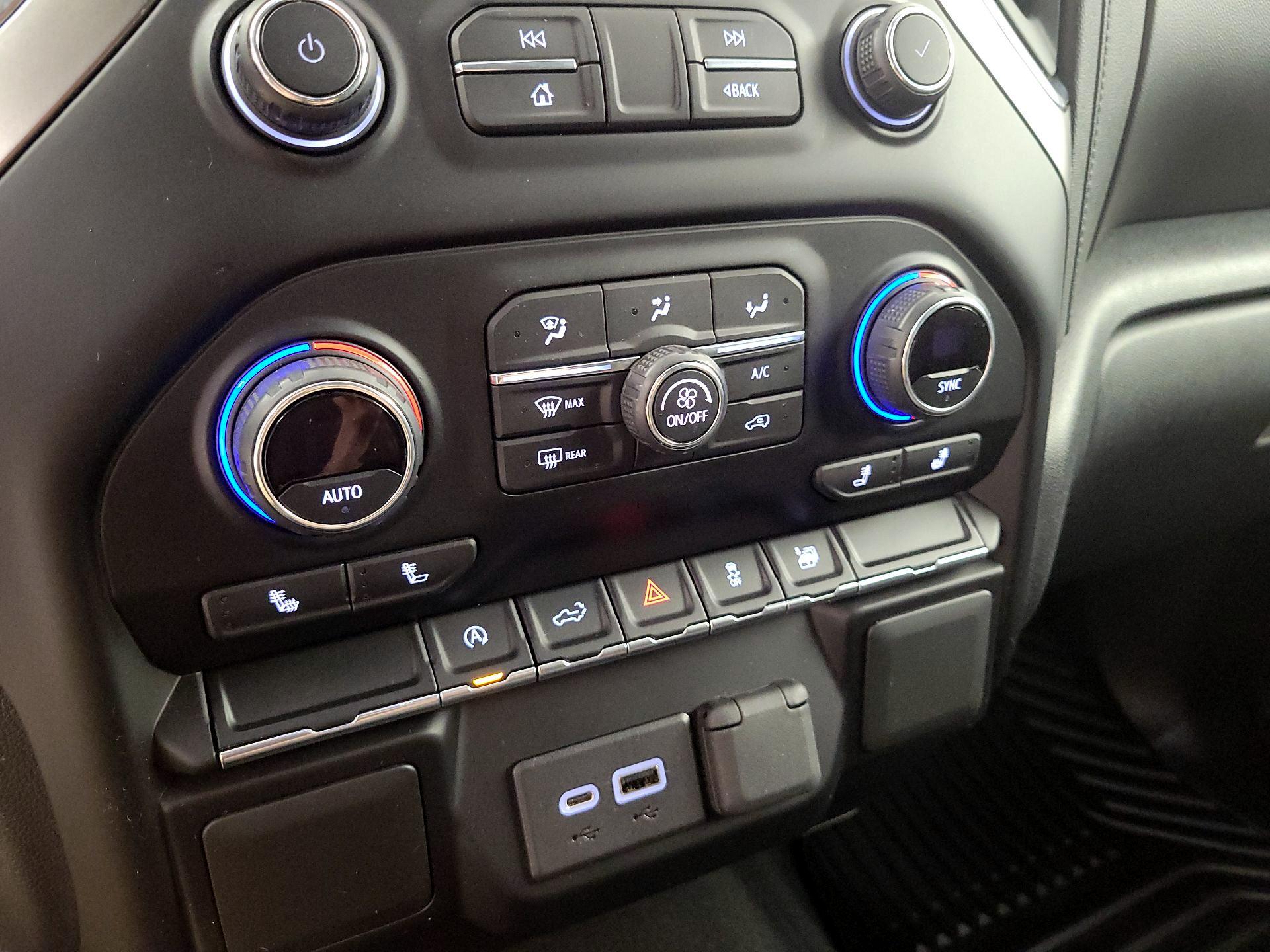 Thumbnail: 2021 Chevrolet Silverado 1500 - 16