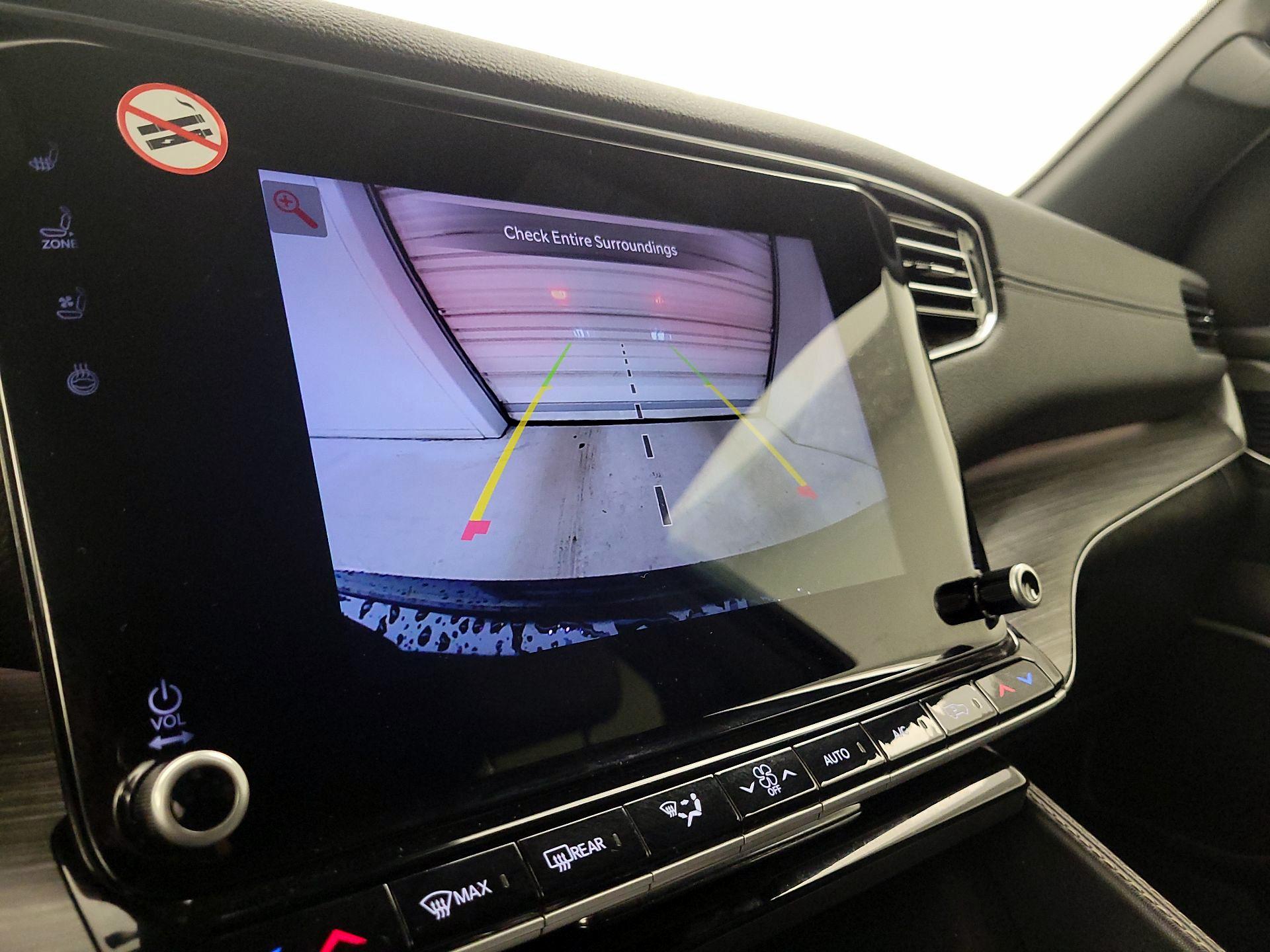 Thumbnail: 2024 Jeep Wagoneer - 14