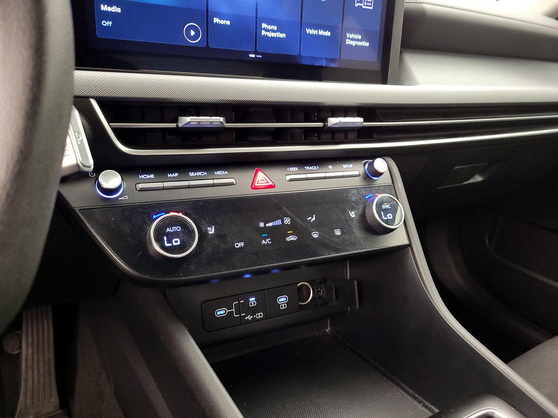 Thumbnail: 2025 Hyundai Sonata - 16