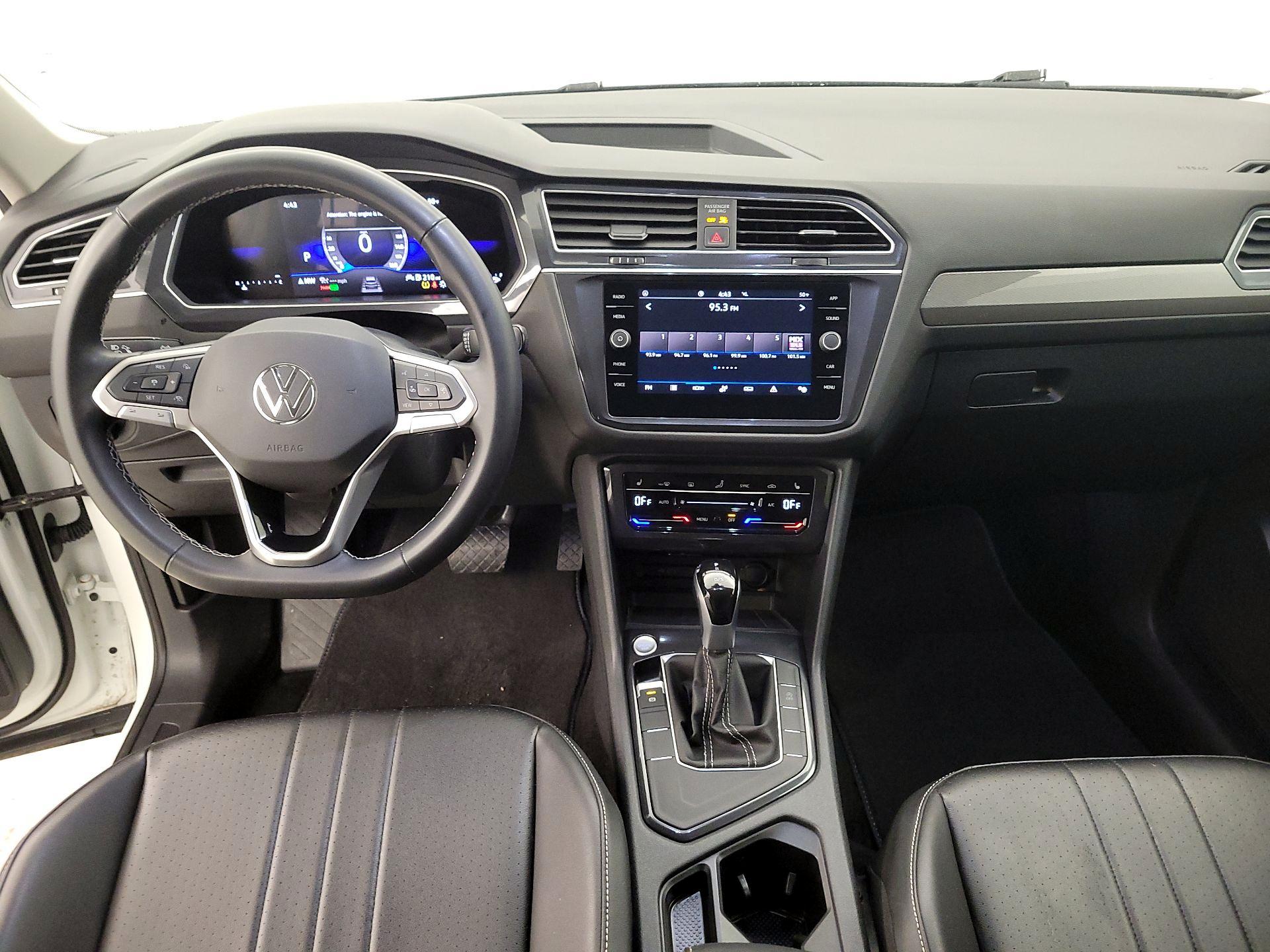 Thumbnail: 2024 Volkswagen Tiguan - 9