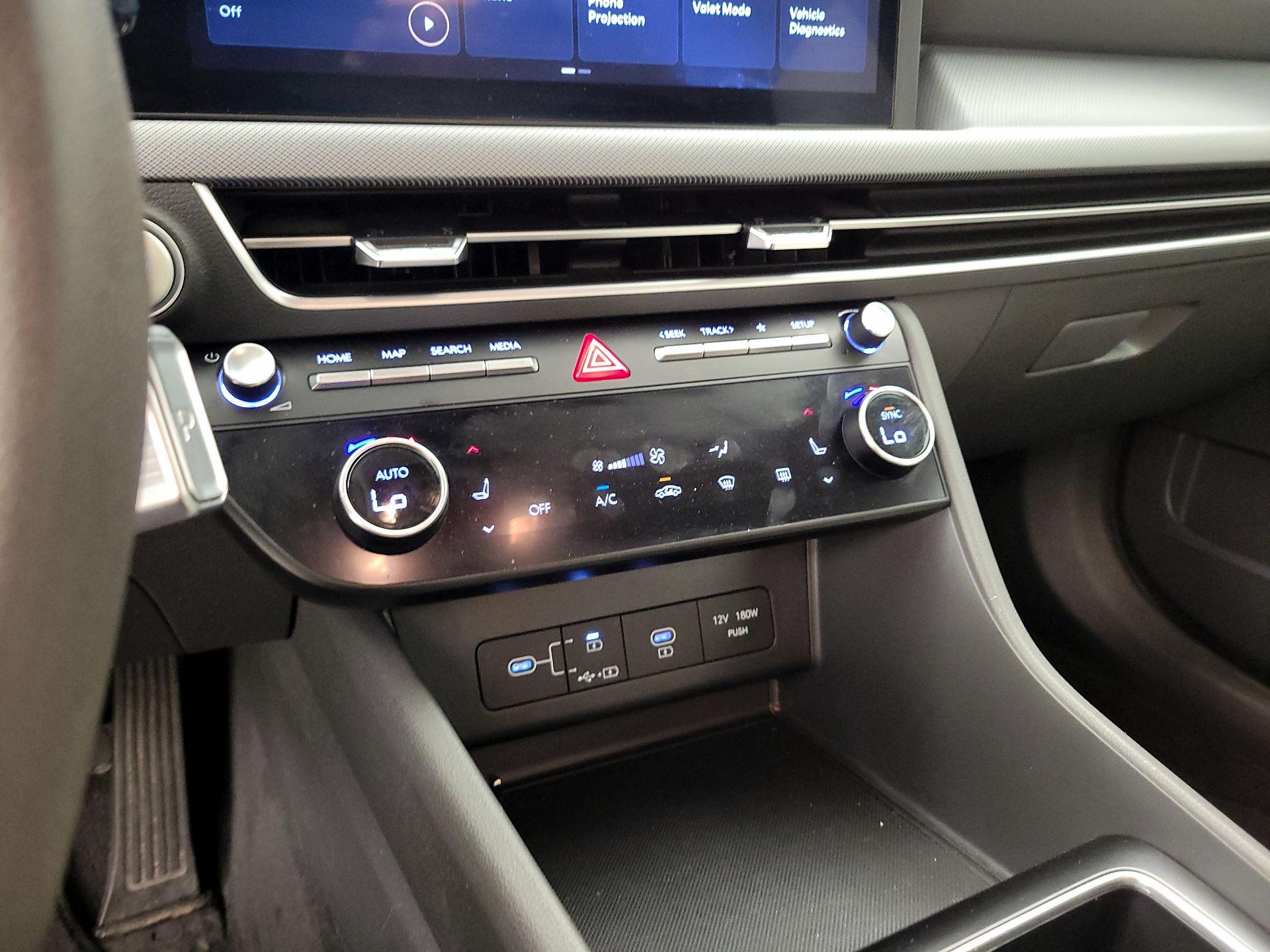 Thumbnail: 2024 Hyundai Sonata - 16