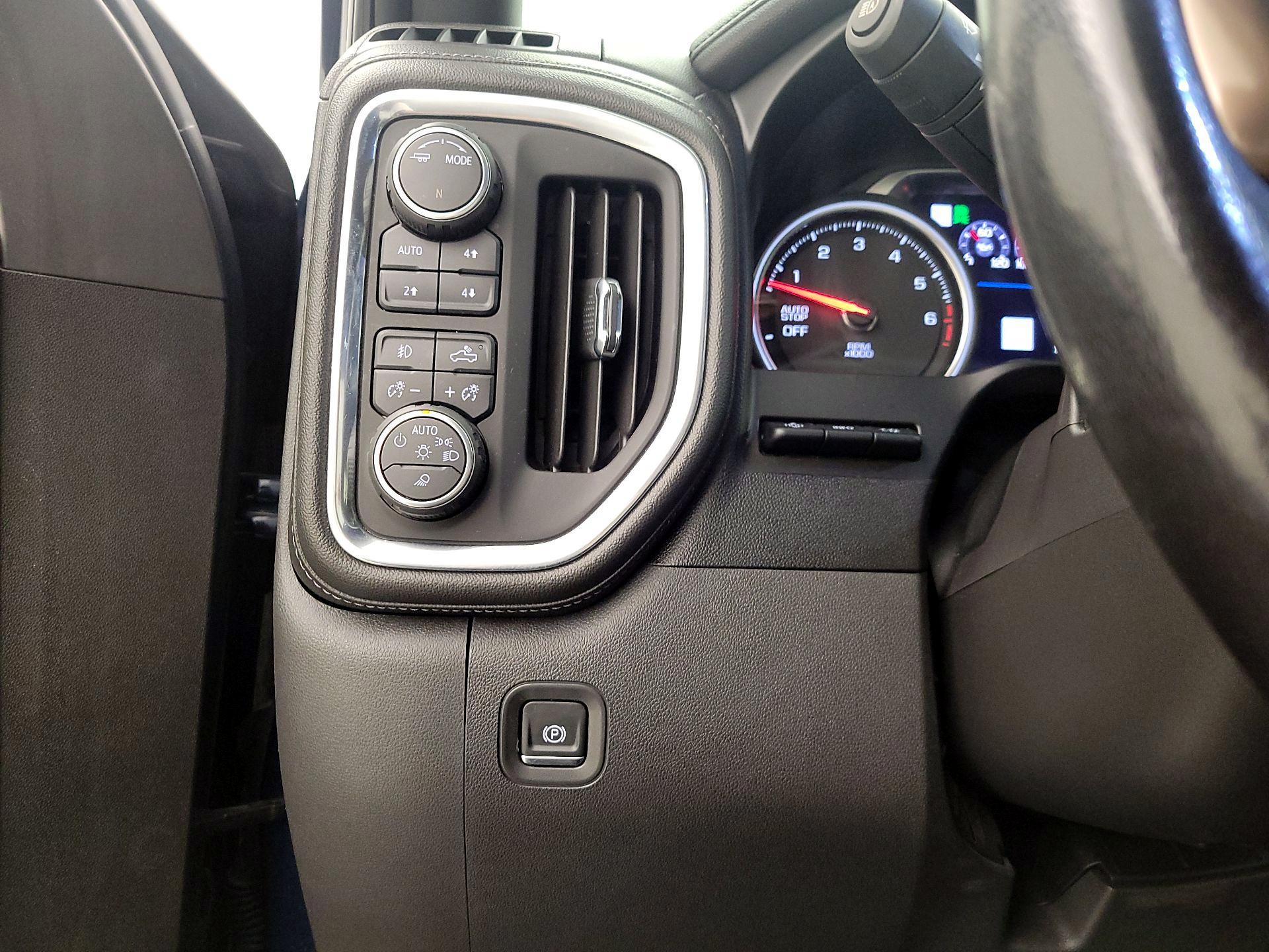 Thumbnail: 2020 Chevrolet Silverado 1500 - 13