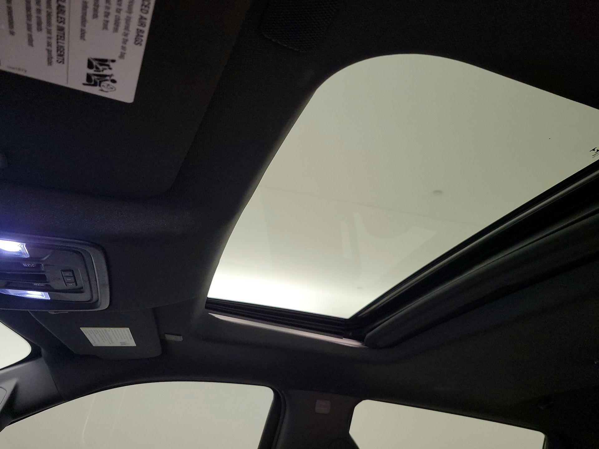 Thumbnail: 2020 Chevrolet Silverado 1500 - 20