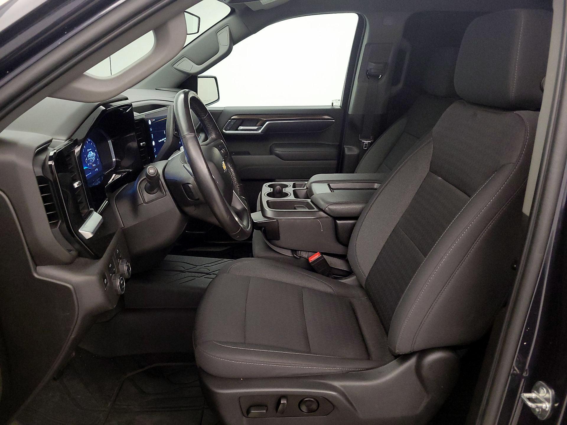 Thumbnail: 2022 Chevrolet Silverado 1500 - 11