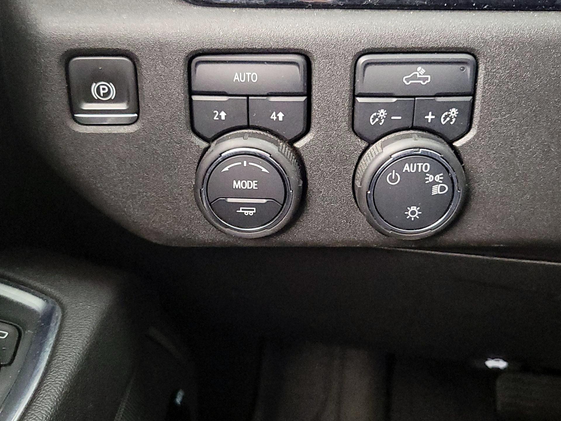 Thumbnail: 2022 Chevrolet Silverado 1500 - 13