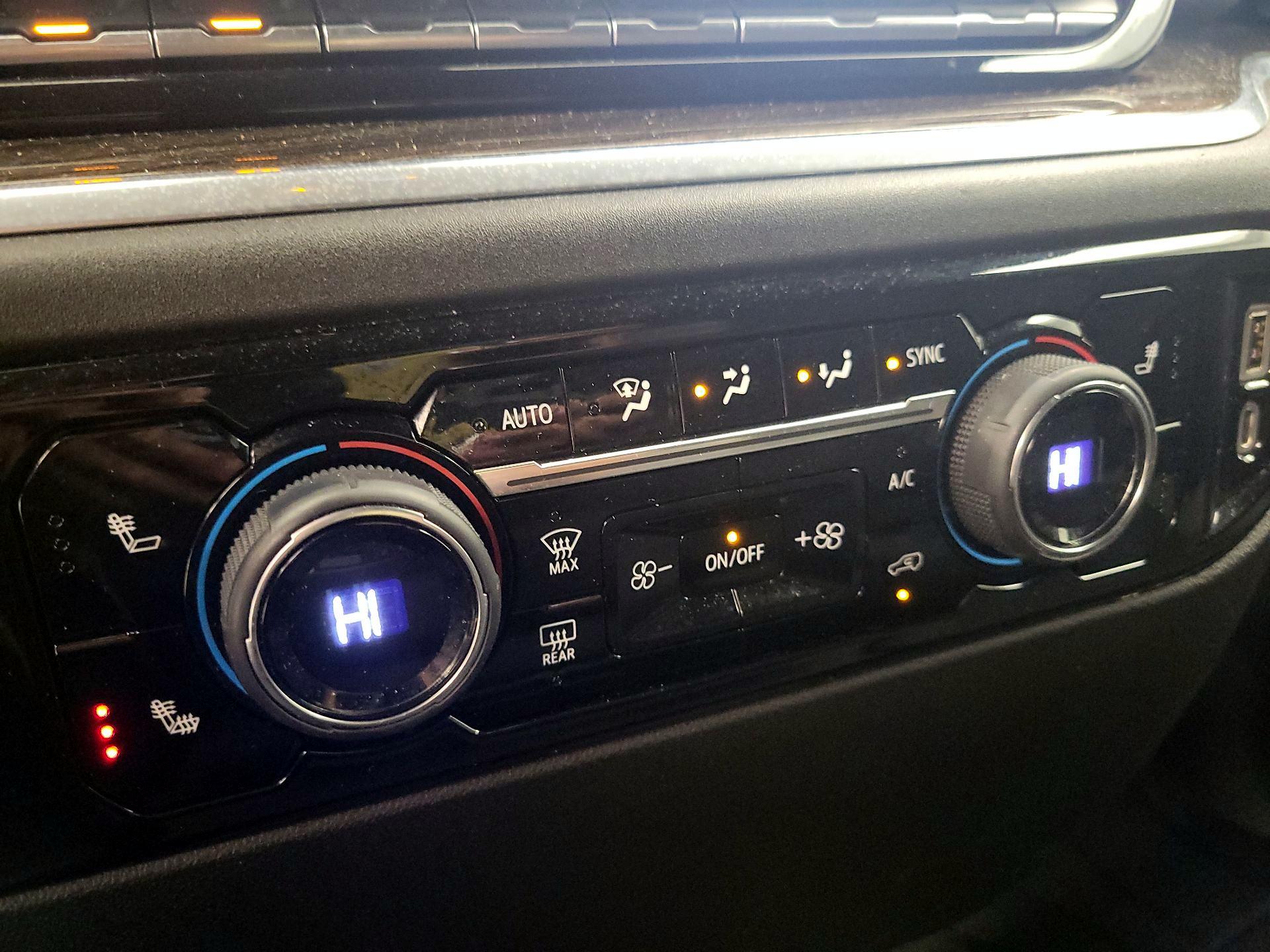 Thumbnail: 2022 Chevrolet Silverado 1500 - 16