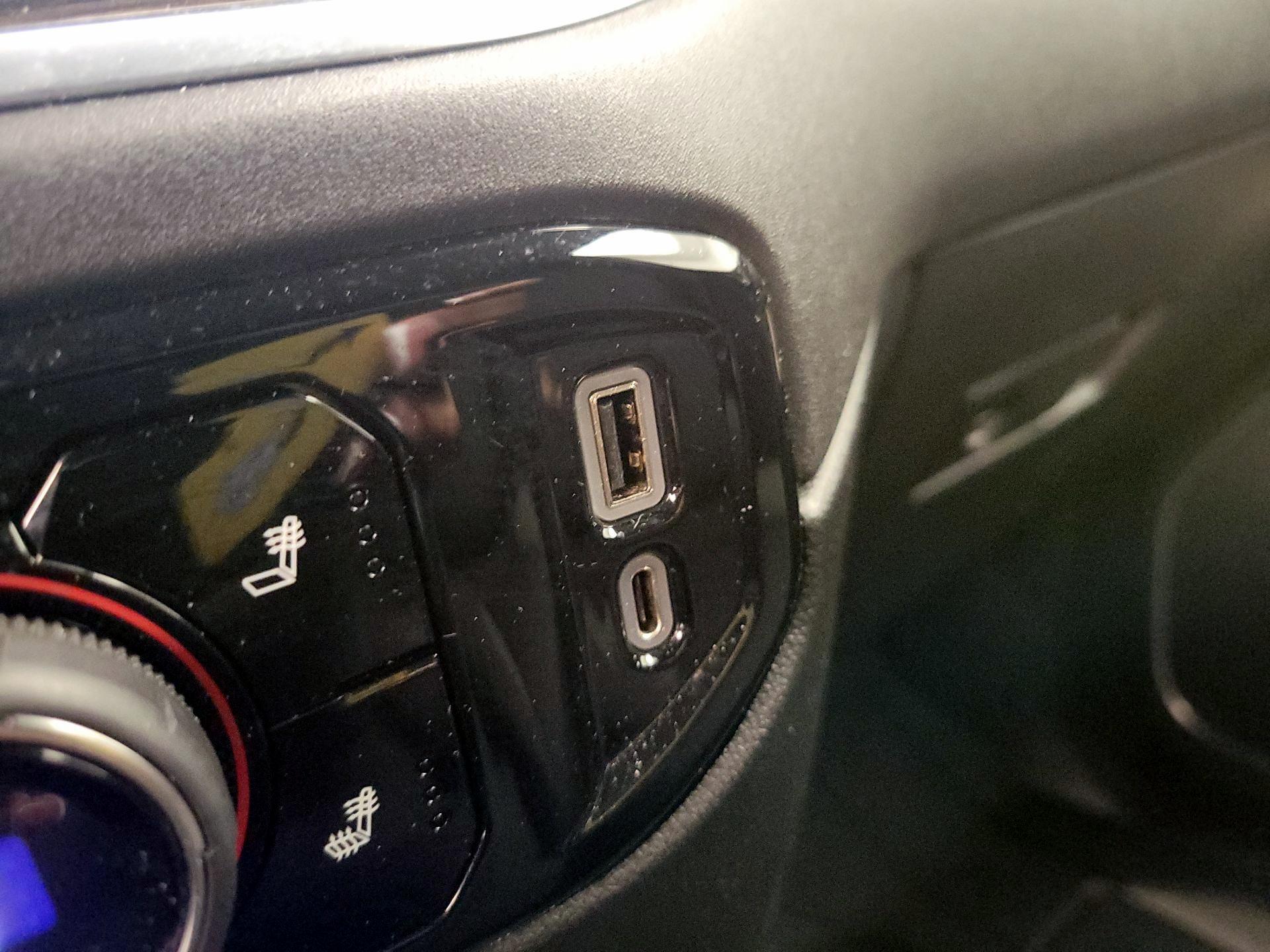 Thumbnail: 2022 Chevrolet Silverado 1500 - 18