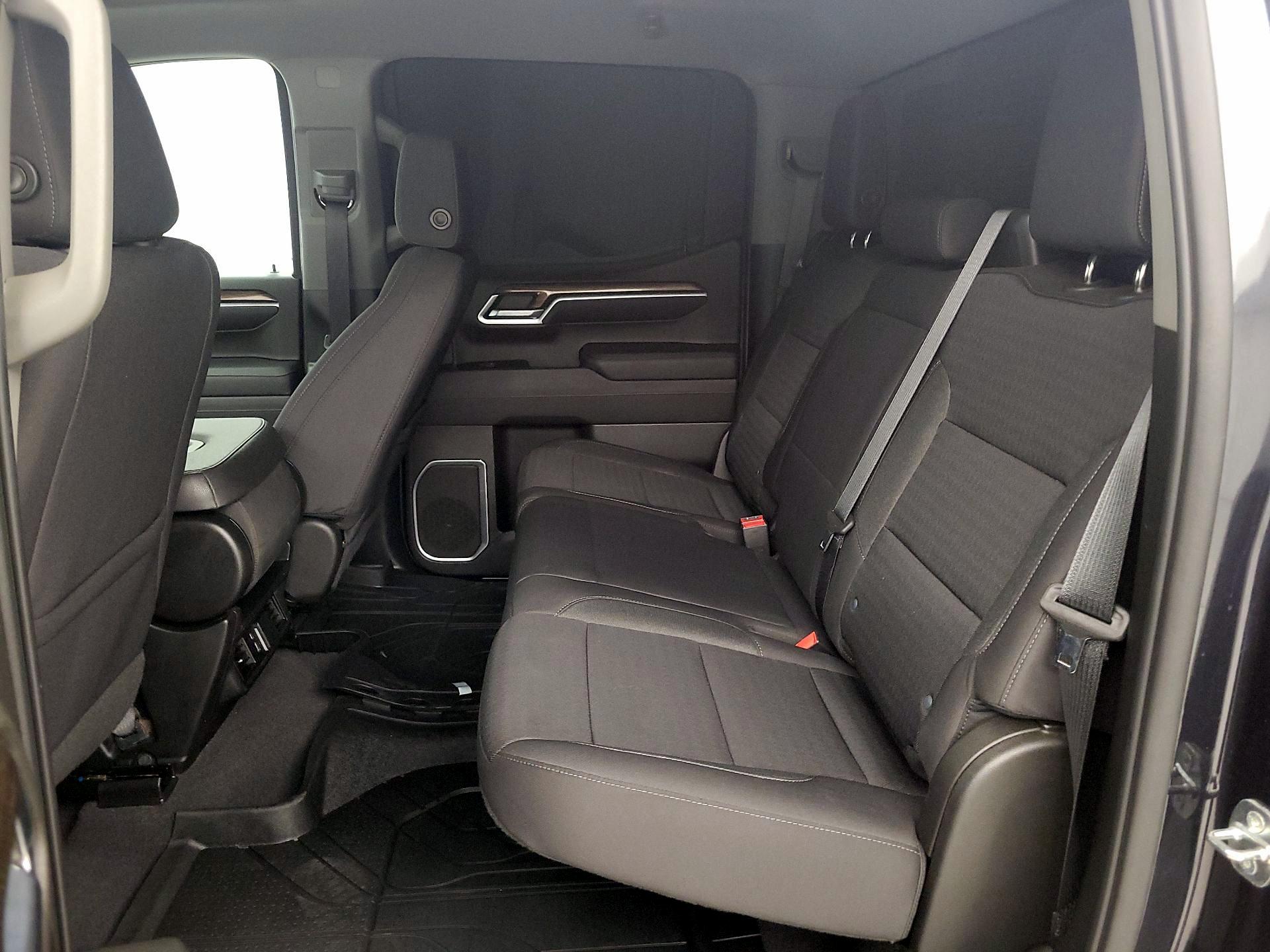 Thumbnail: 2022 Chevrolet Silverado 1500 - 19