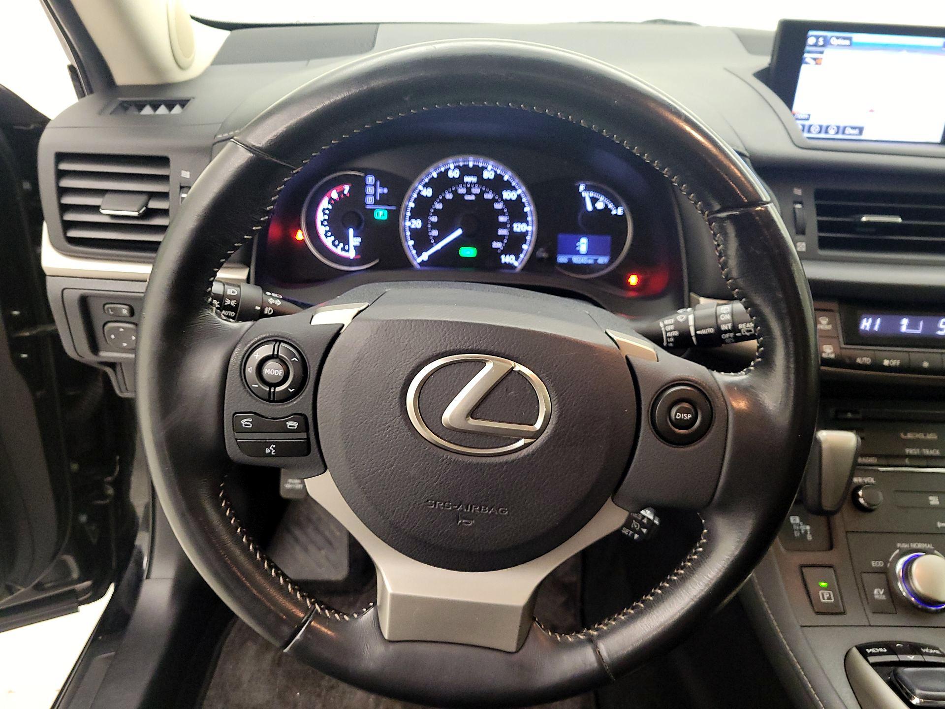 Thumbnail: 2016 Lexus CT - 10