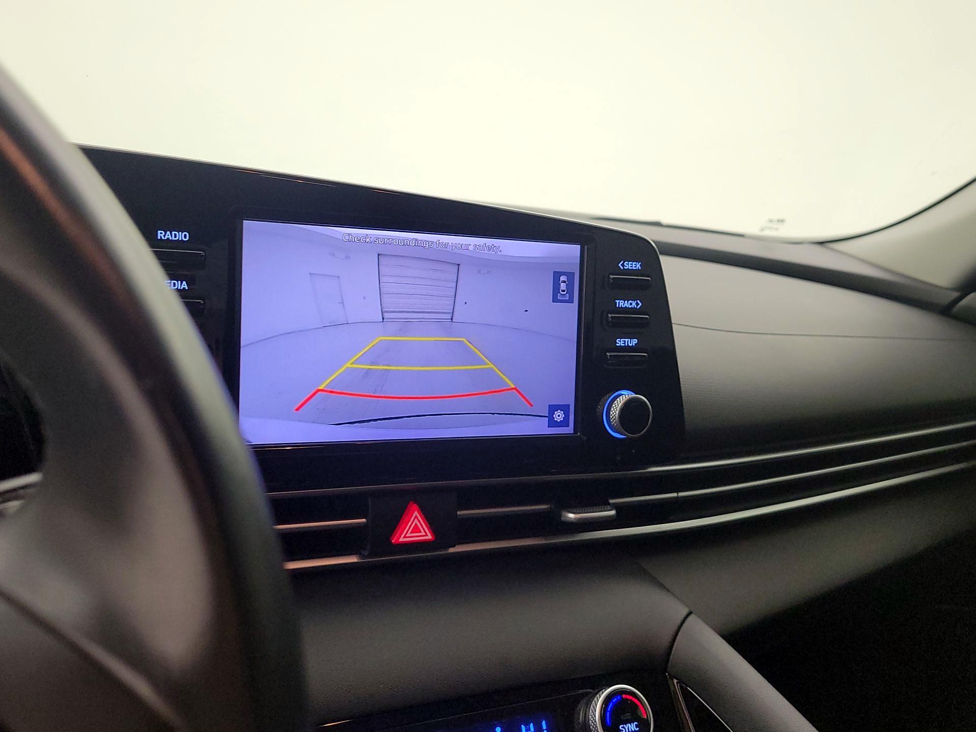 Thumbnail: 2022 Hyundai Elantra - 14