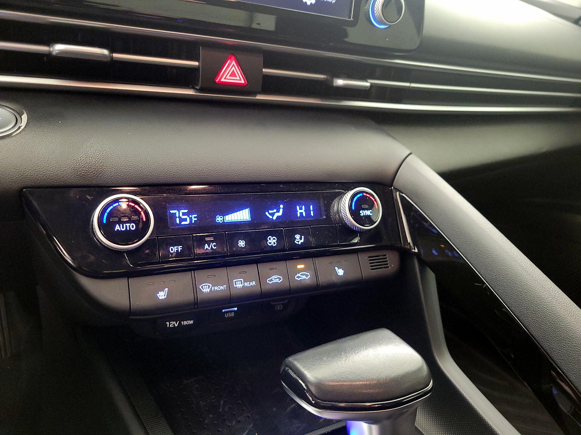 Thumbnail: 2022 Hyundai Elantra - 16