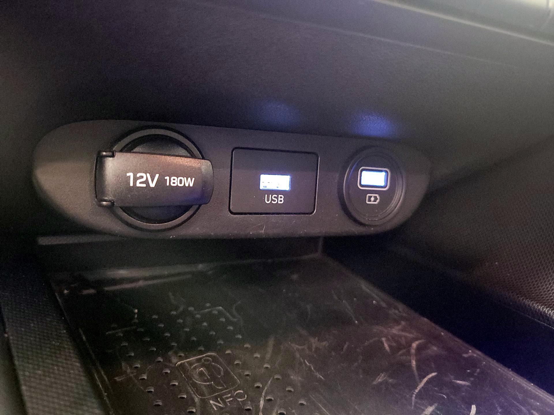 Thumbnail: 2022 Hyundai Elantra - 18