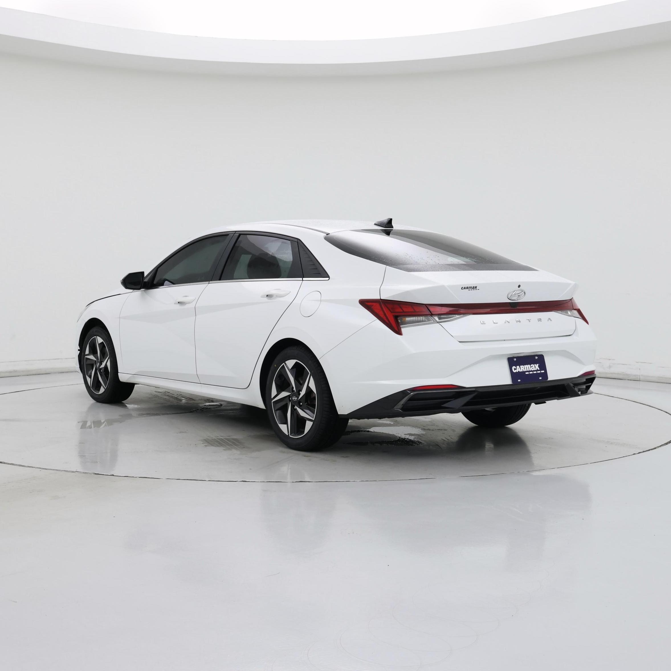 Thumbnail: 2022 Hyundai Elantra - 2