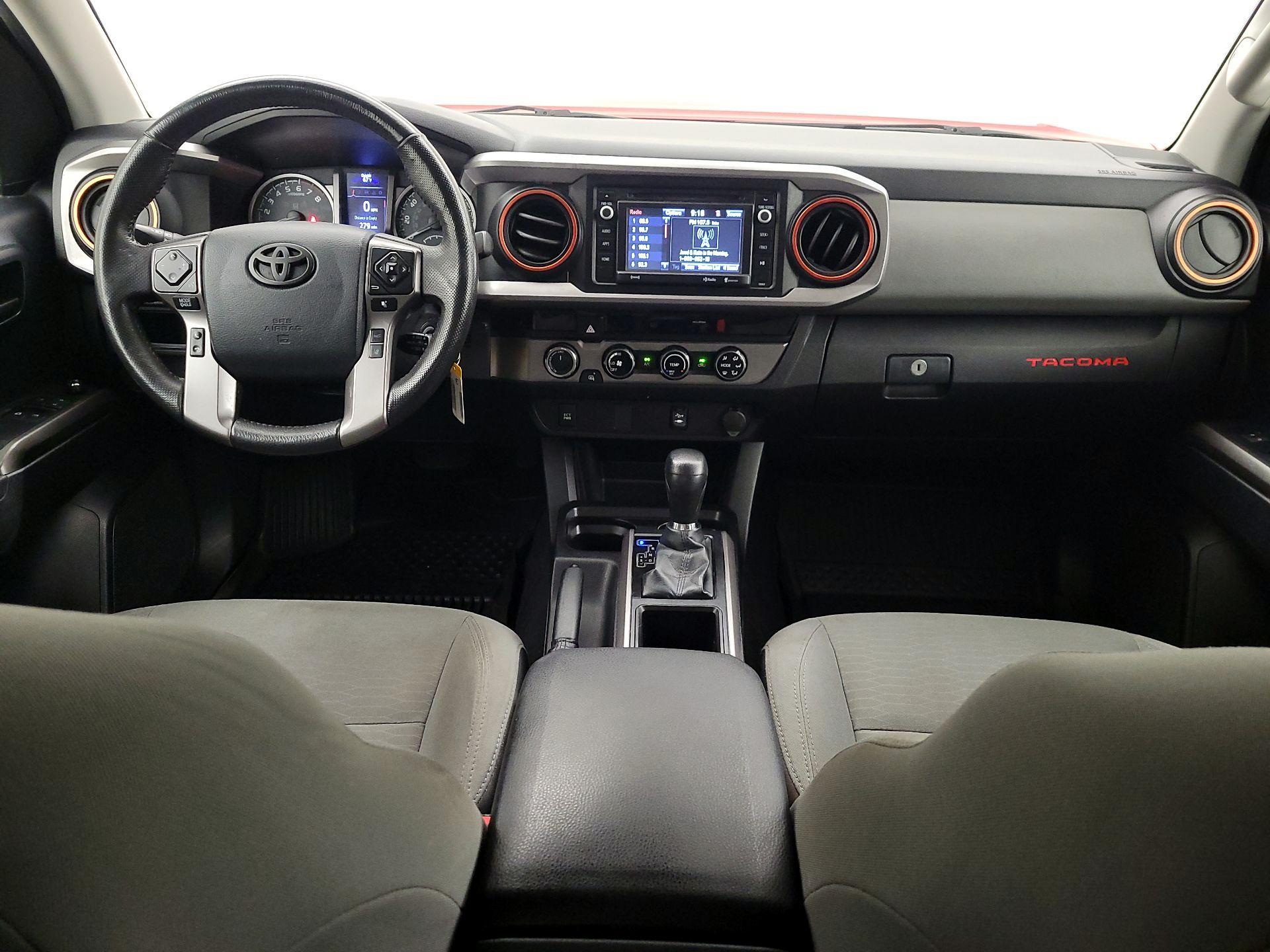 Thumbnail: 2018 Toyota Tacoma - 9