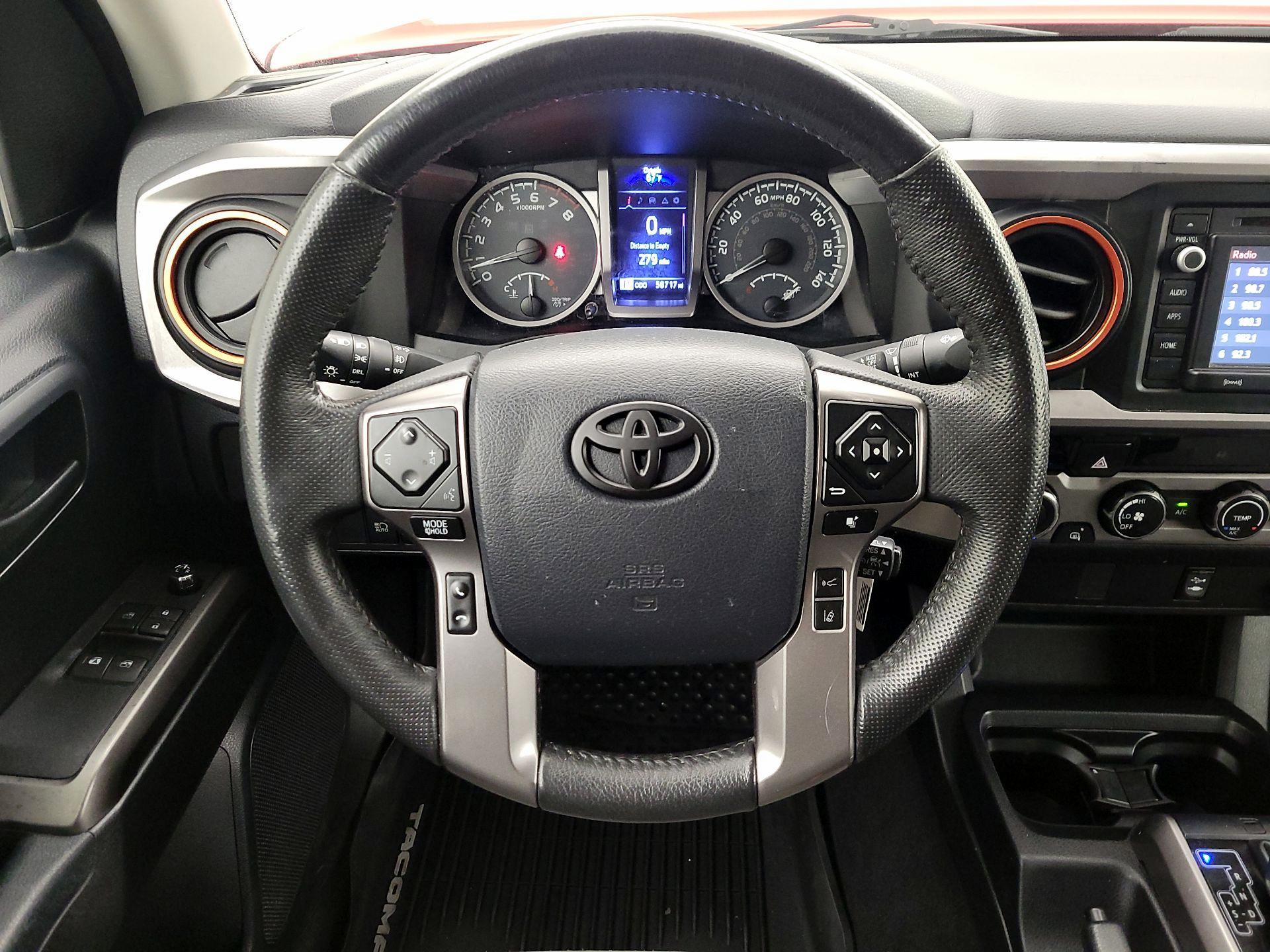 Thumbnail: 2018 Toyota Tacoma - 10