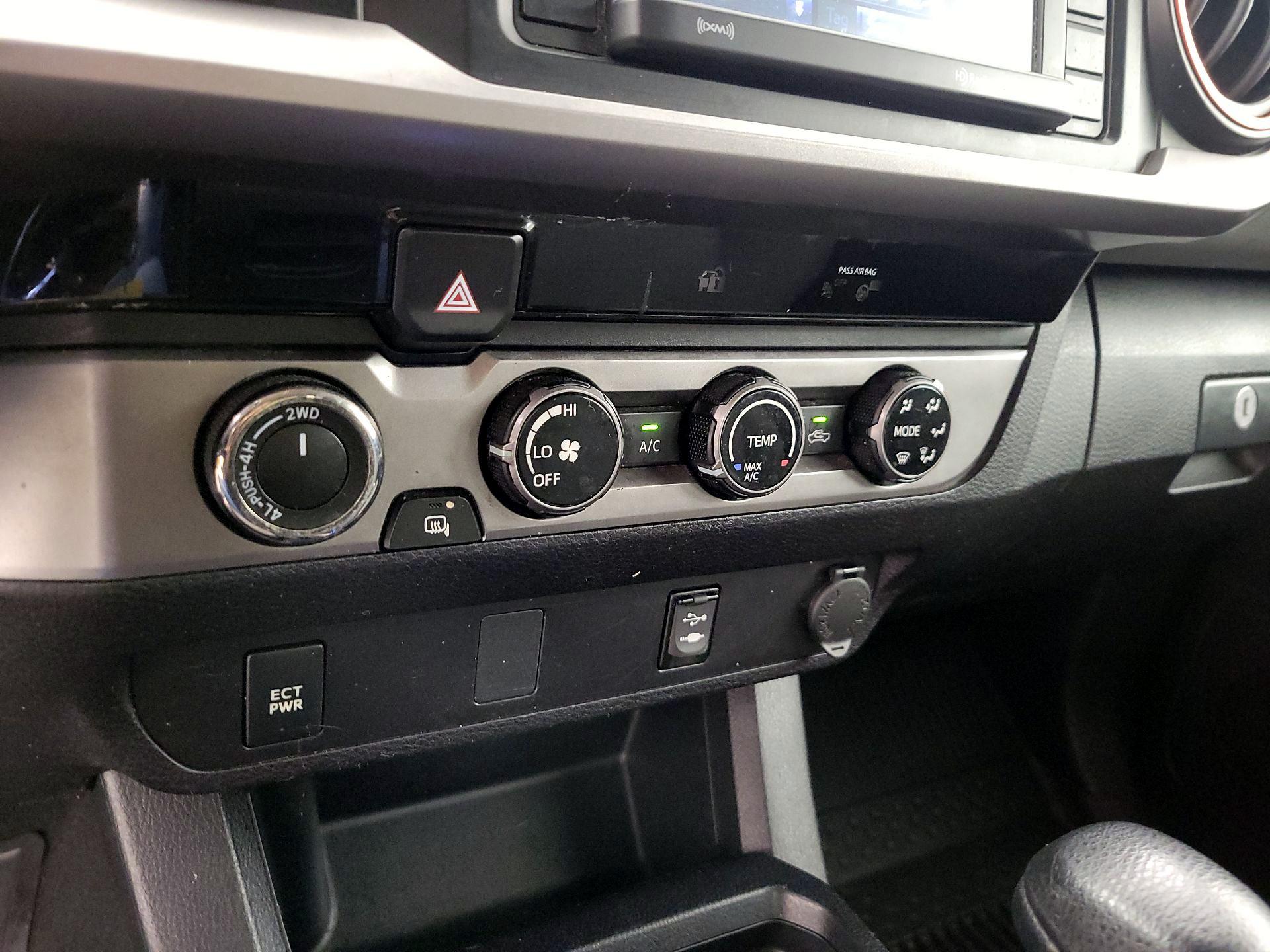 Thumbnail: 2018 Toyota Tacoma - 16