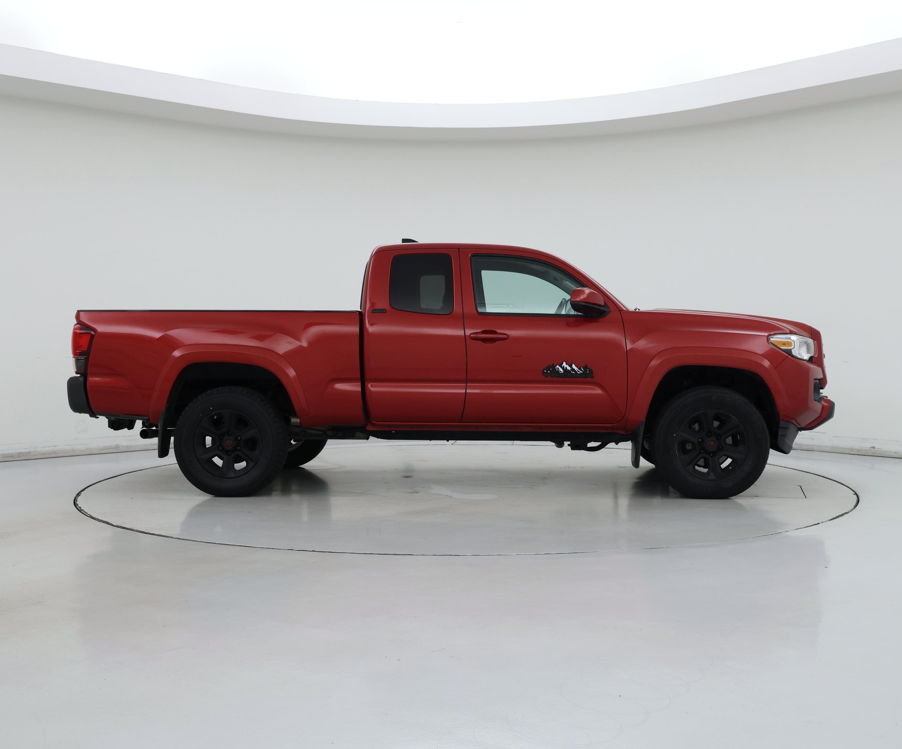 Thumbnail: 2018 Toyota Tacoma - 7