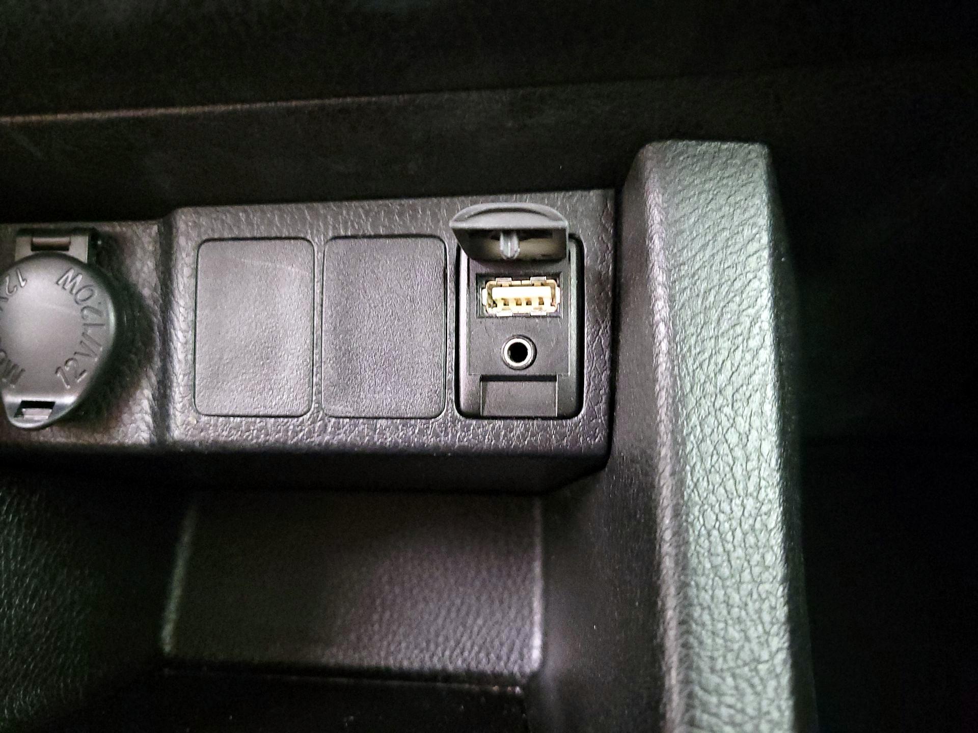 Thumbnail: 2017 Toyota Corolla - 18